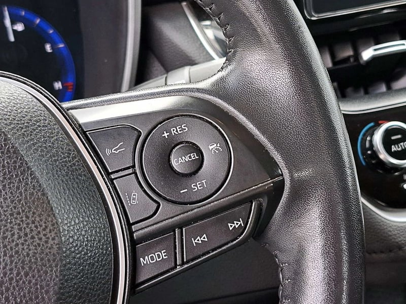 Toyota COROLLA HYBRID 1.8  CVT AT 4P 2022 - Imagen 16 de 18