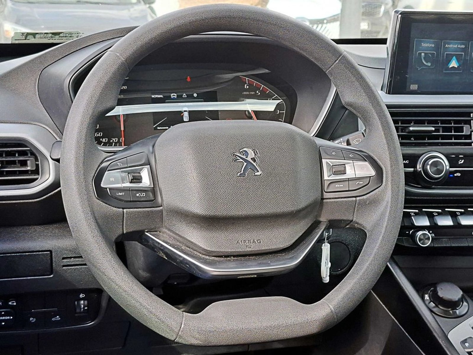 Peugeot LANDTREK 2.2 ACTIVE BLUEHDI DIESEL 4X4 AT 4P 2025 - Imagen 14 de 20