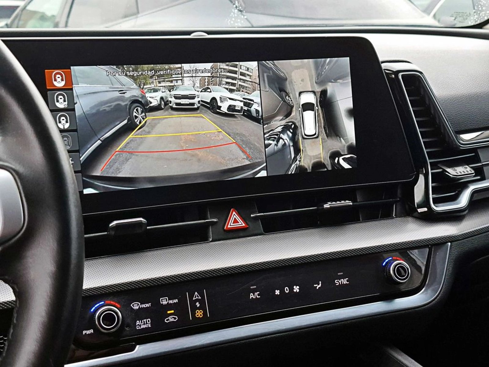 Kia SPORTAGE EX 2.0 AT 2023 - Imagen 17 de 18