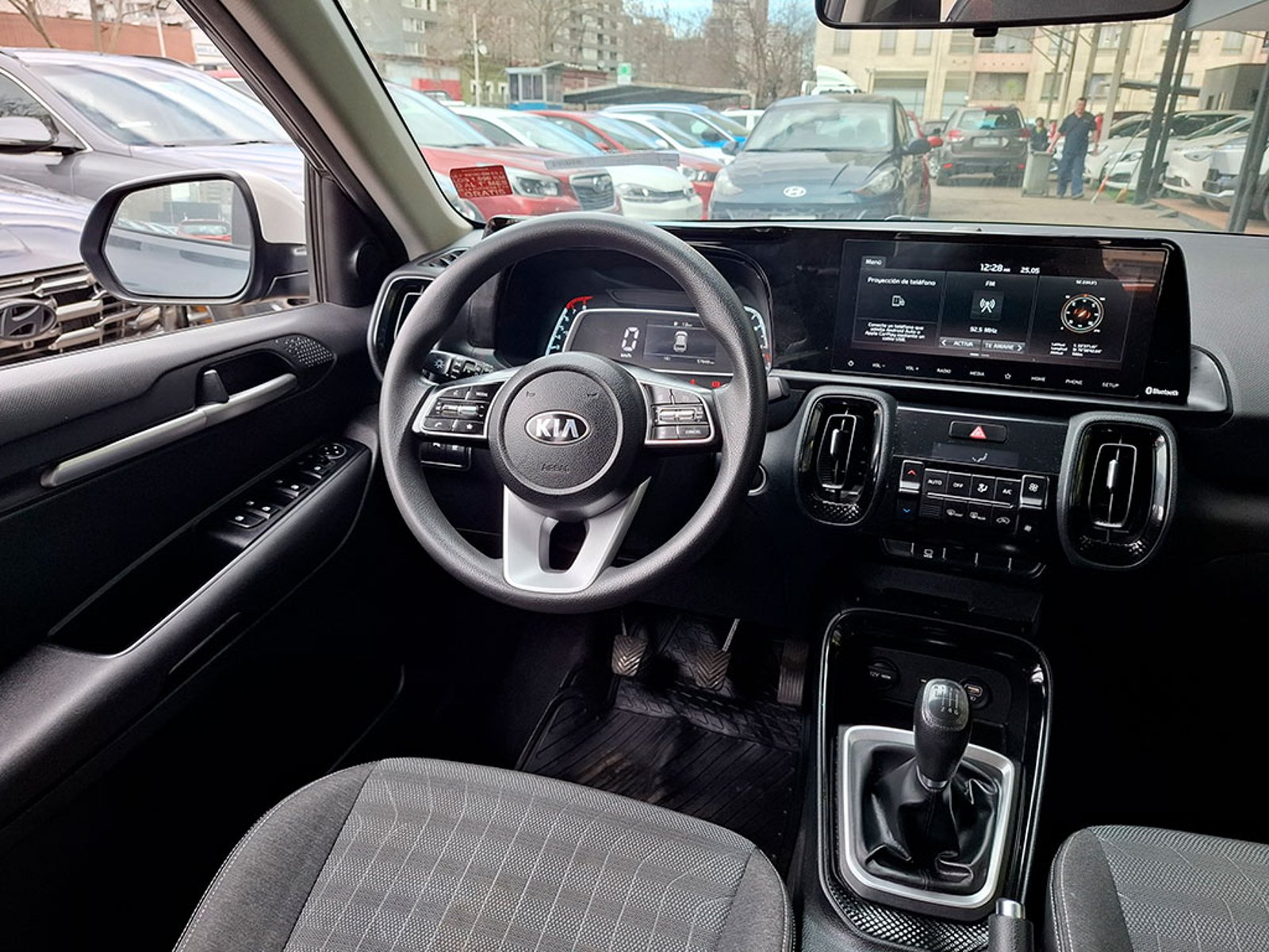 Kia SONET EX 1.5L 6MT FULL 2022 - Imagen 8 de 20
