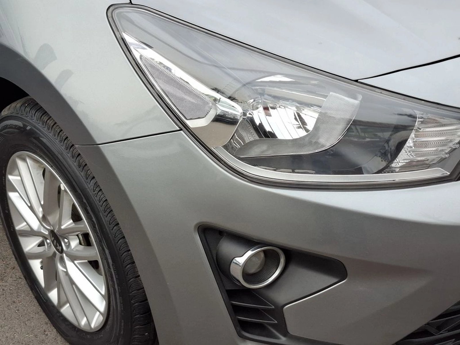 Kia RIO 5 LX 1.4 2022 - Imagen 4 de 18