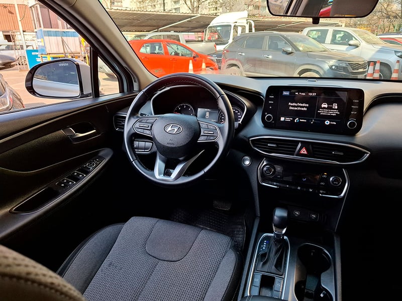 Hyundai SANTA FE 2.2 PLUS FL AT CRDI 2024 - Imagen 8 de 20