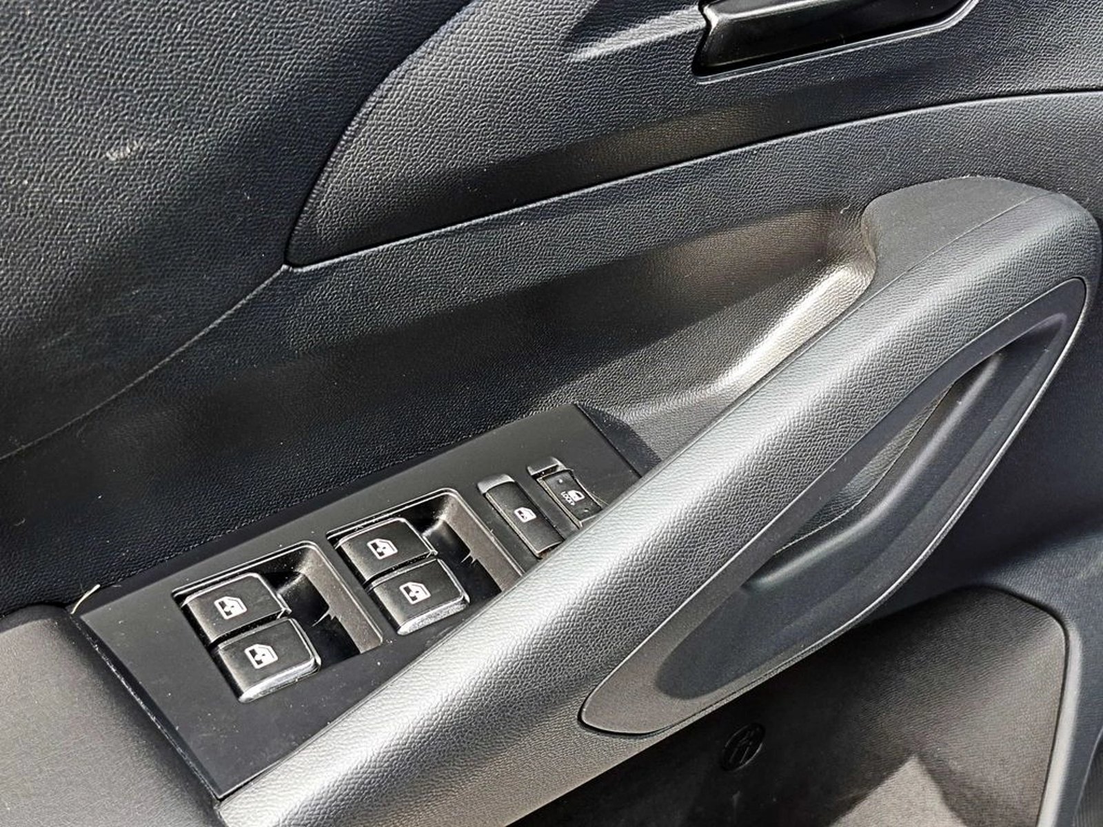 Peugeot LANDTREK 2.2 ACTIVE BLUEHDI DIESEL 4X4 AT 4P 2025 - Imagen 11 de 20