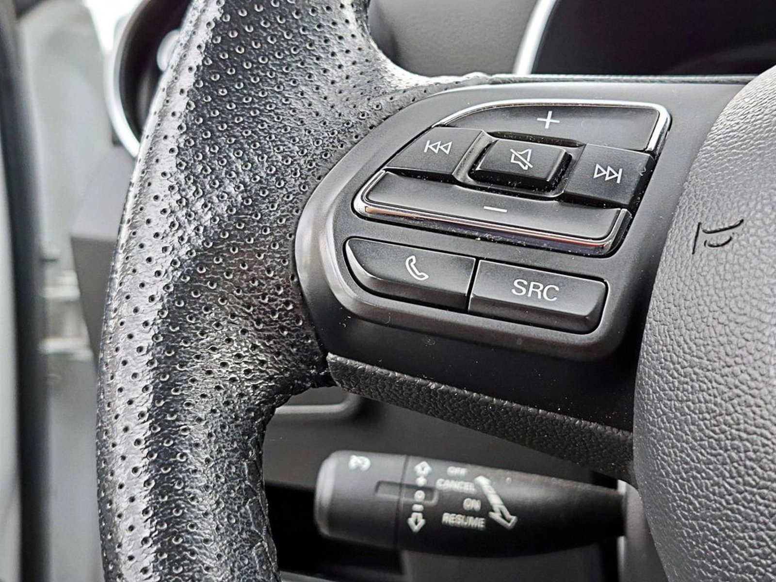 MG ZS 1..5 COMFORT 4X2 AT 5P 2023 - Imagen 12 de 17