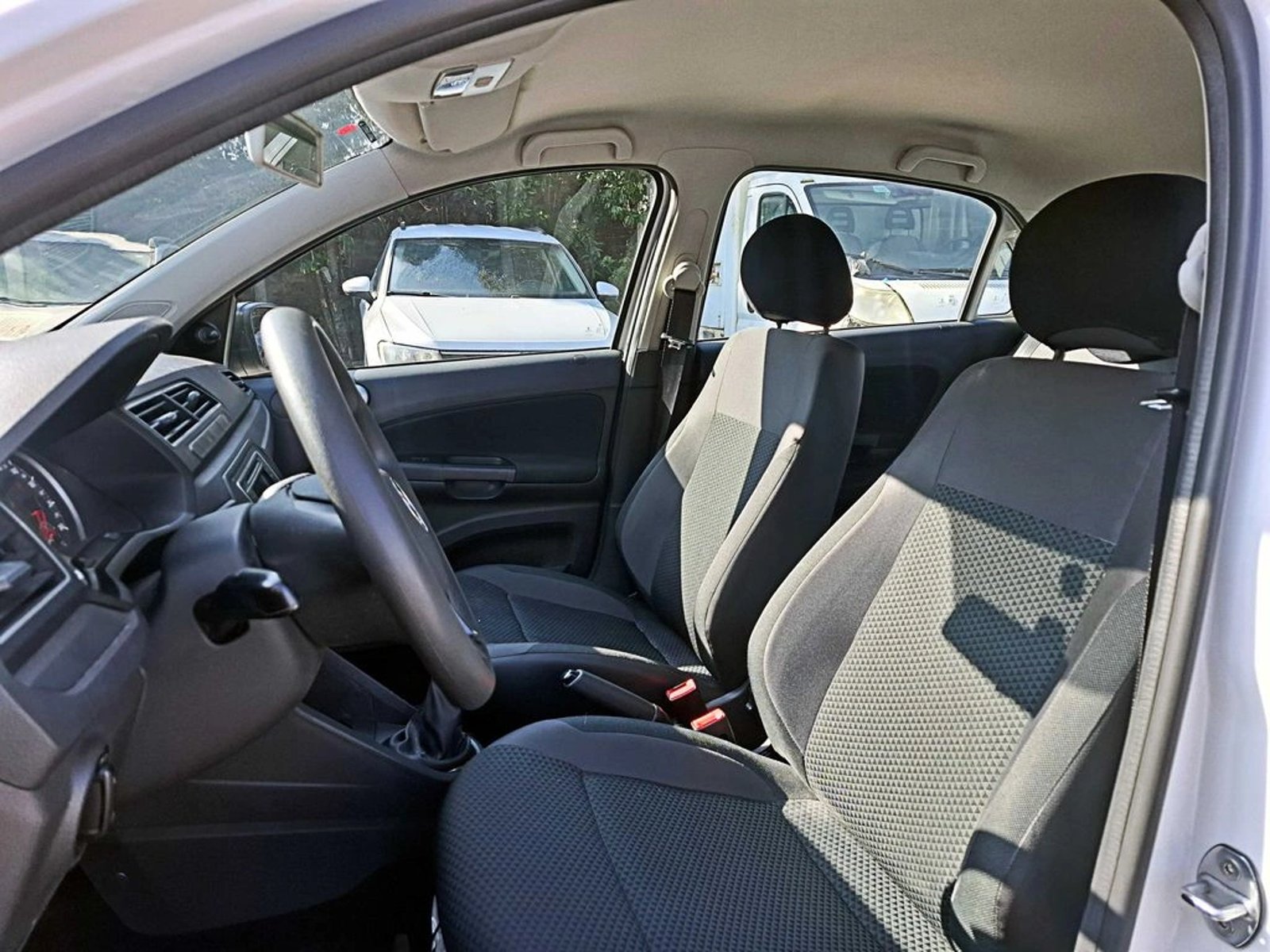 VOLKSWAGEN GOL MSI 1.6  4X2  MT 5P 2018 - Imagen 11 de 17