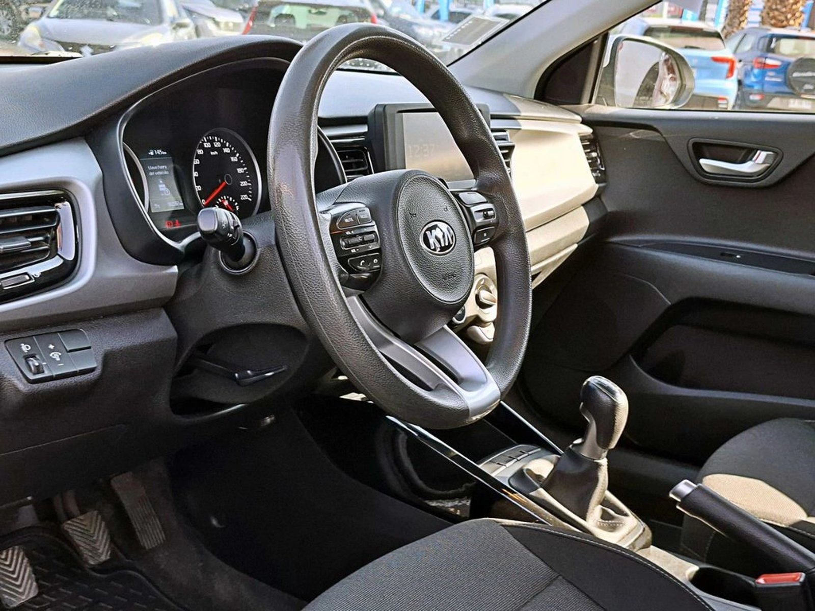 KIA RIO 5 EX 1.4 6MT FULL 2020 - Imagen 9 de 19