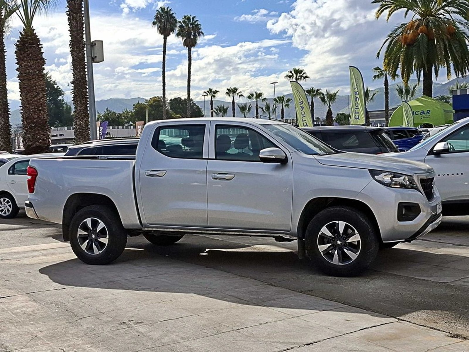 Peugeot LANDTREK 2.2 ACTIVE BLUEHDI DIESEL 4X4 AT 4P 2025 - Foto 3 de 20