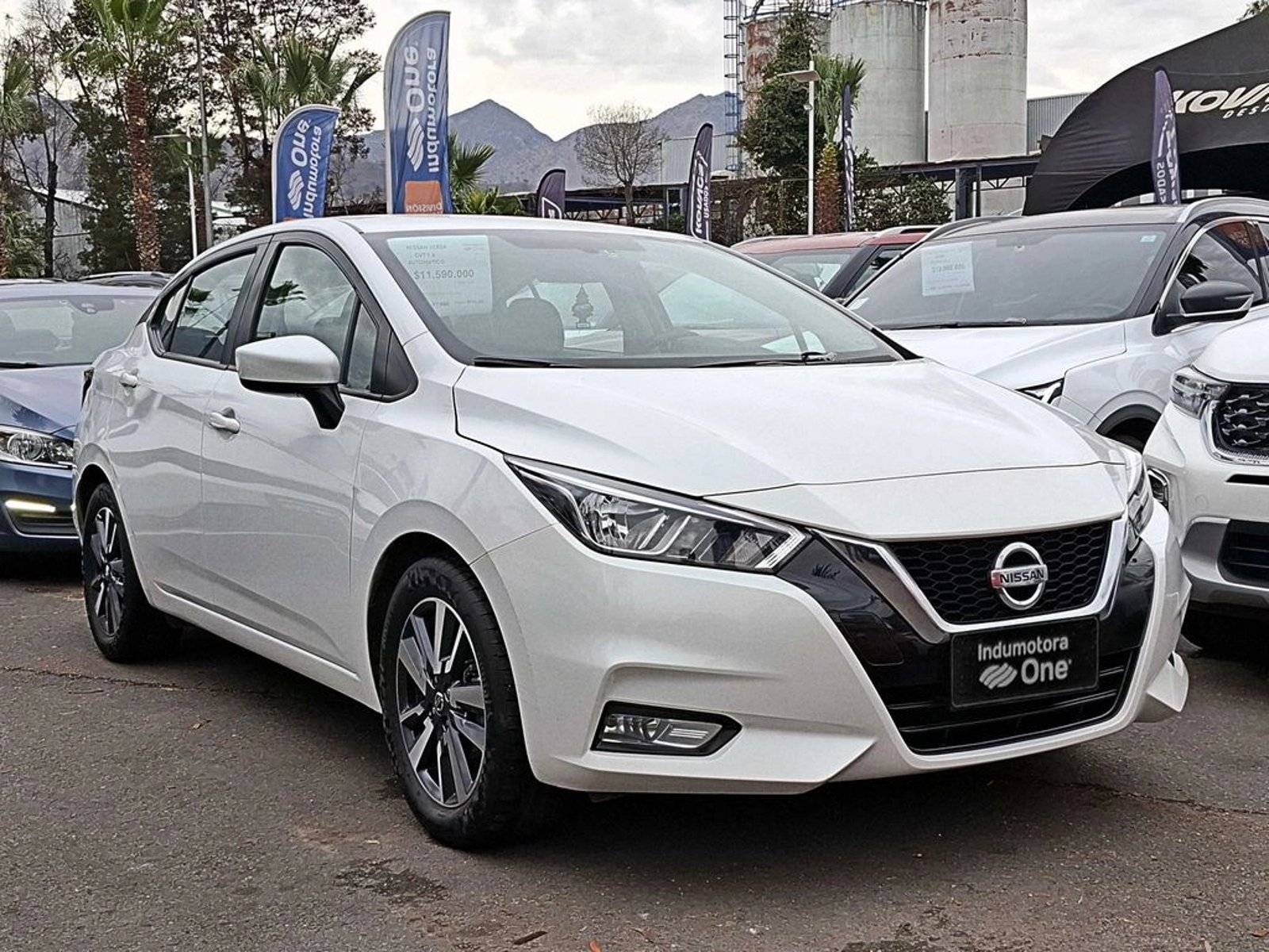 Nissan VERSA 1.6 ADVANCE  CVT AT 4P 2022 - Foto 2 de 14