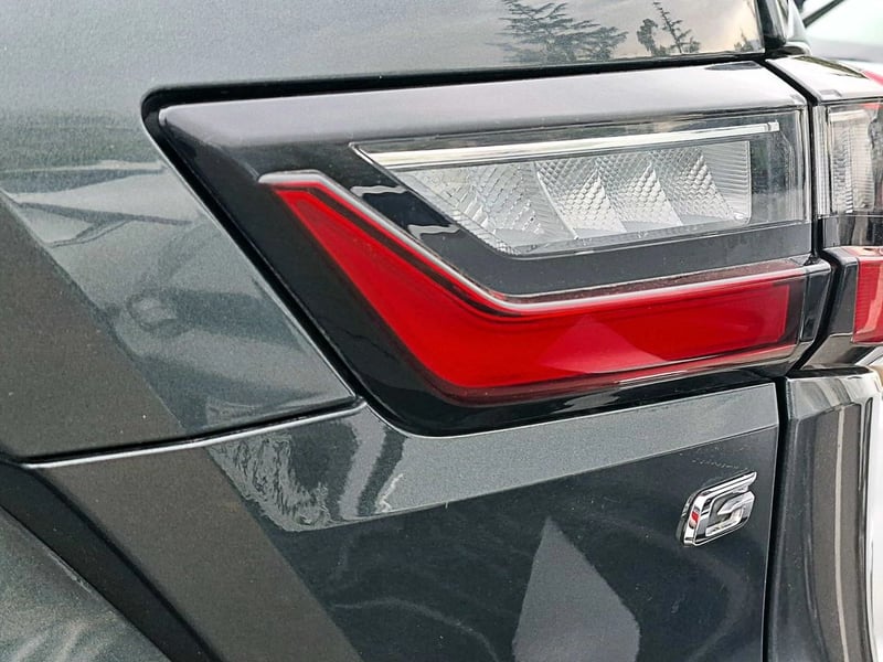 Toyota YARIS CROSS 1.5 AT 2024 - Imagen 8 de 19