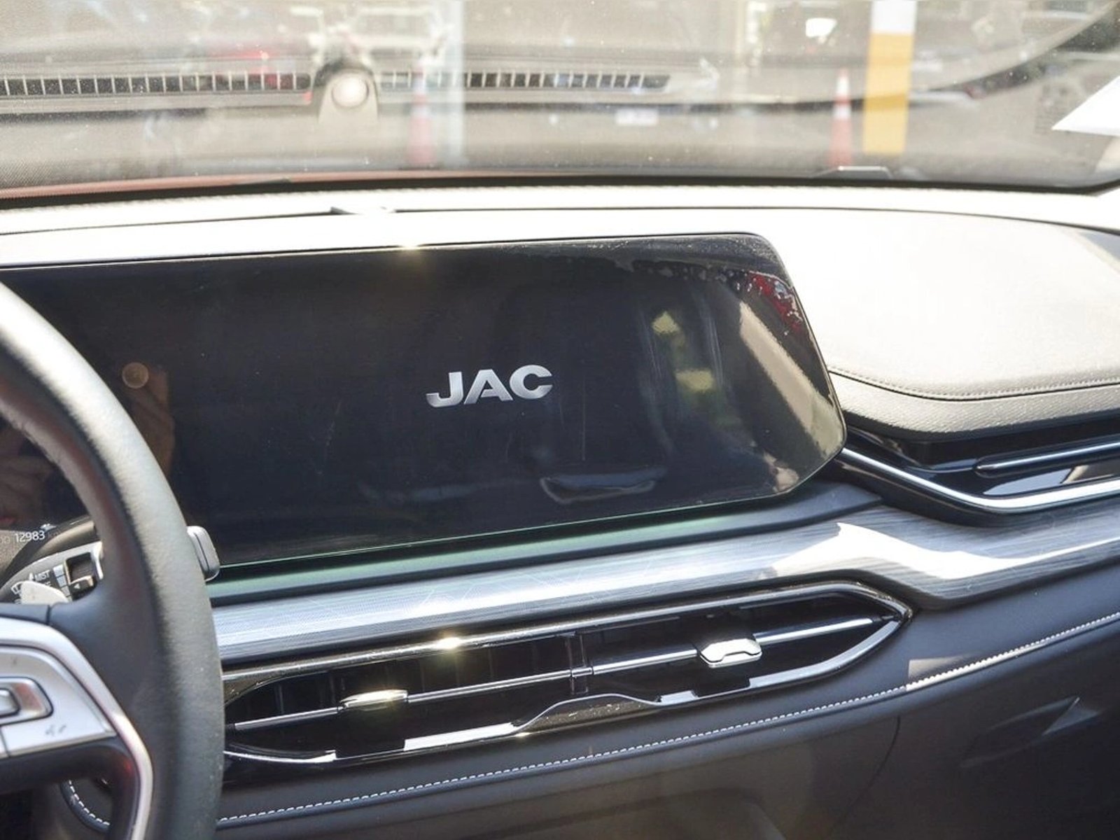 JAC JS6 1.5 COMFORT CE AT 2024 - Imagen 8 de 9