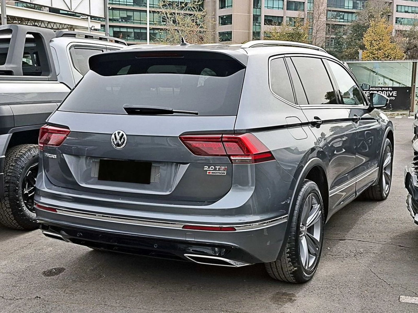 Volkswagen TIGUAN 2.0 TSI 4MOTION 4X4 AT 5P 2019 - Imagen 6 de 20