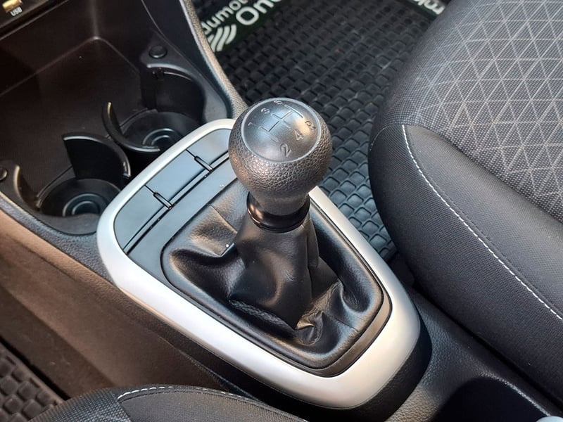 Kia MORNING MPI 1.2 2023 - Imagen 17 de 20