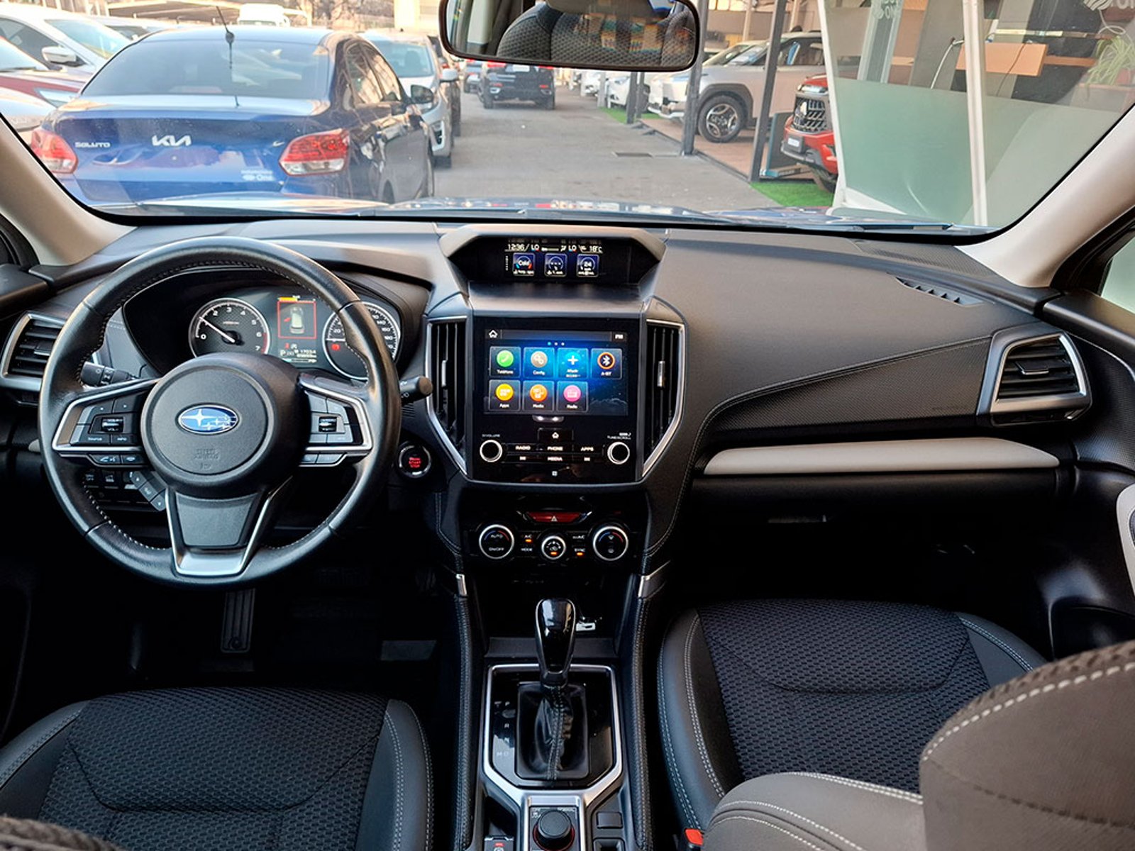 Subaru FORESTER 2.0i AWD CVT 2024 - Imagen 8 de 20