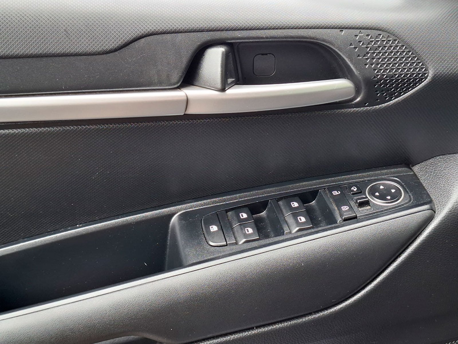 Kia SONET EX 1.5L 6MT FULL 2022 - Imagen 19 de 20