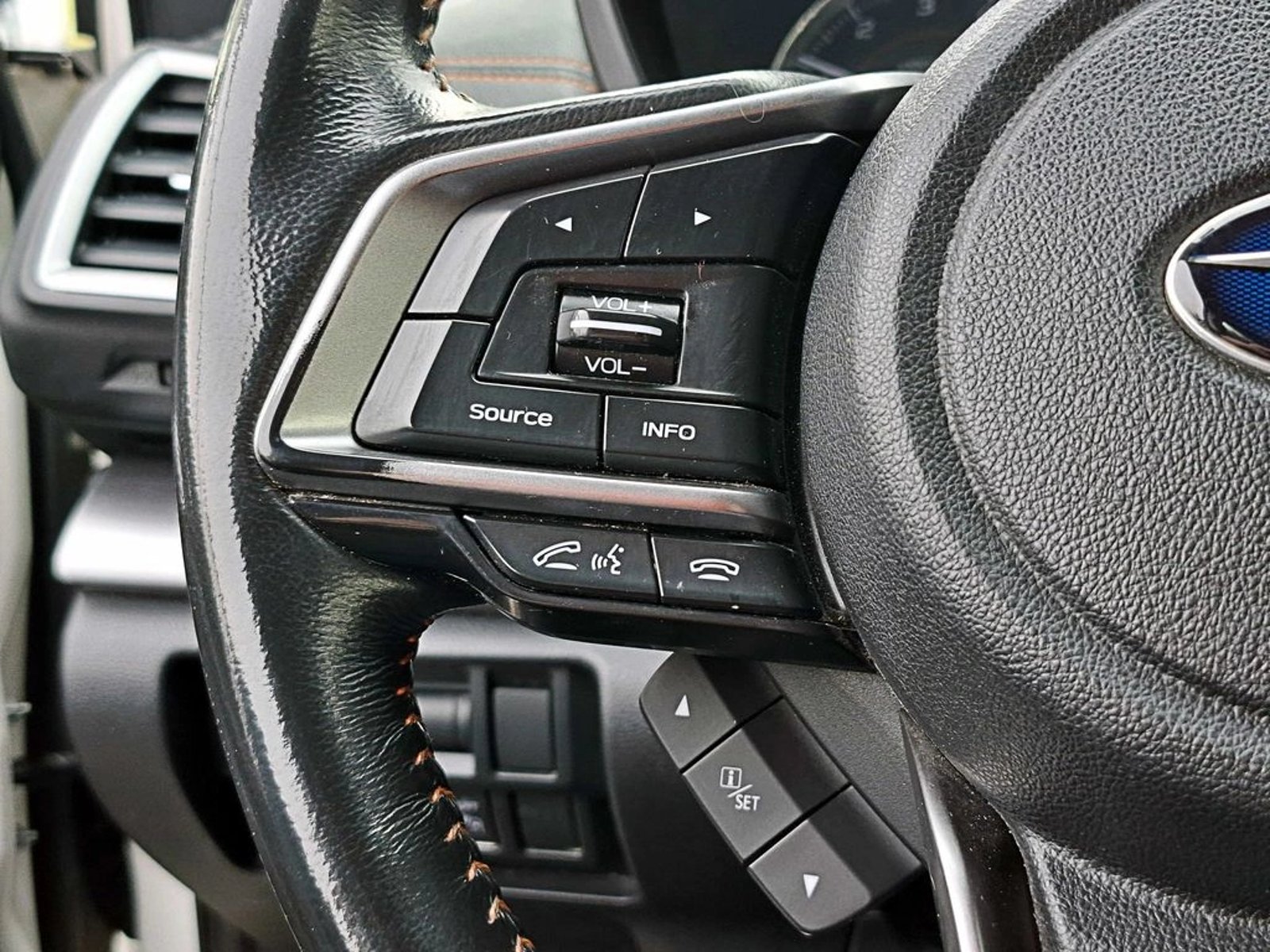 Subaru XV 2.0 AWD HYBRID LIMITED AT 4X4 2021 - Imagen 14 de 19