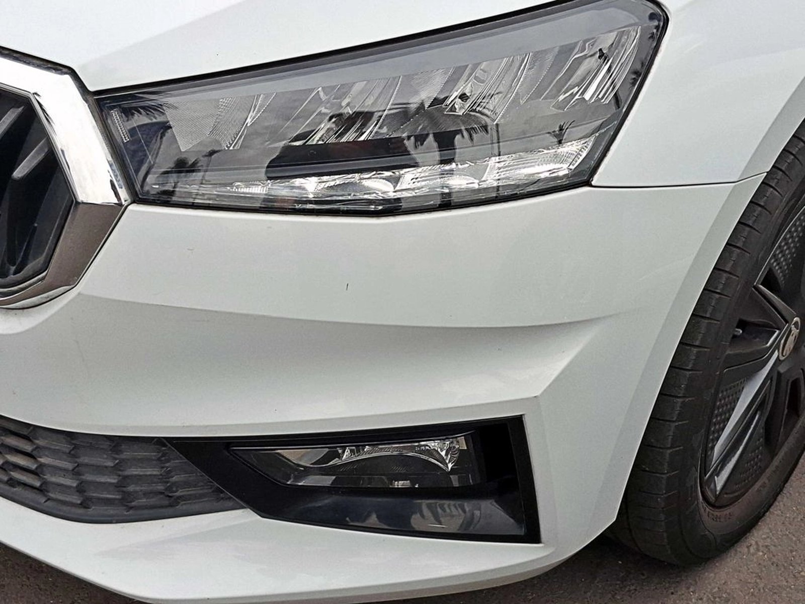 Skoda FABIA TSI 1.0 2023 - Foto 4 de 19