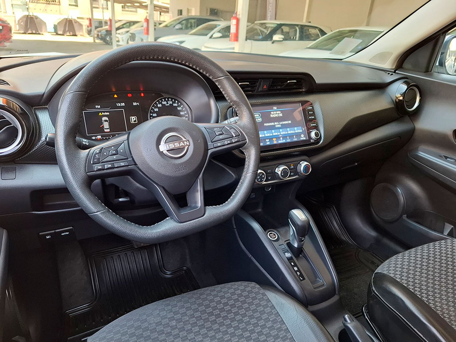 NISSAN KICKS 1.6 ADVANCE AT 2025 - Imagen 10 de 20