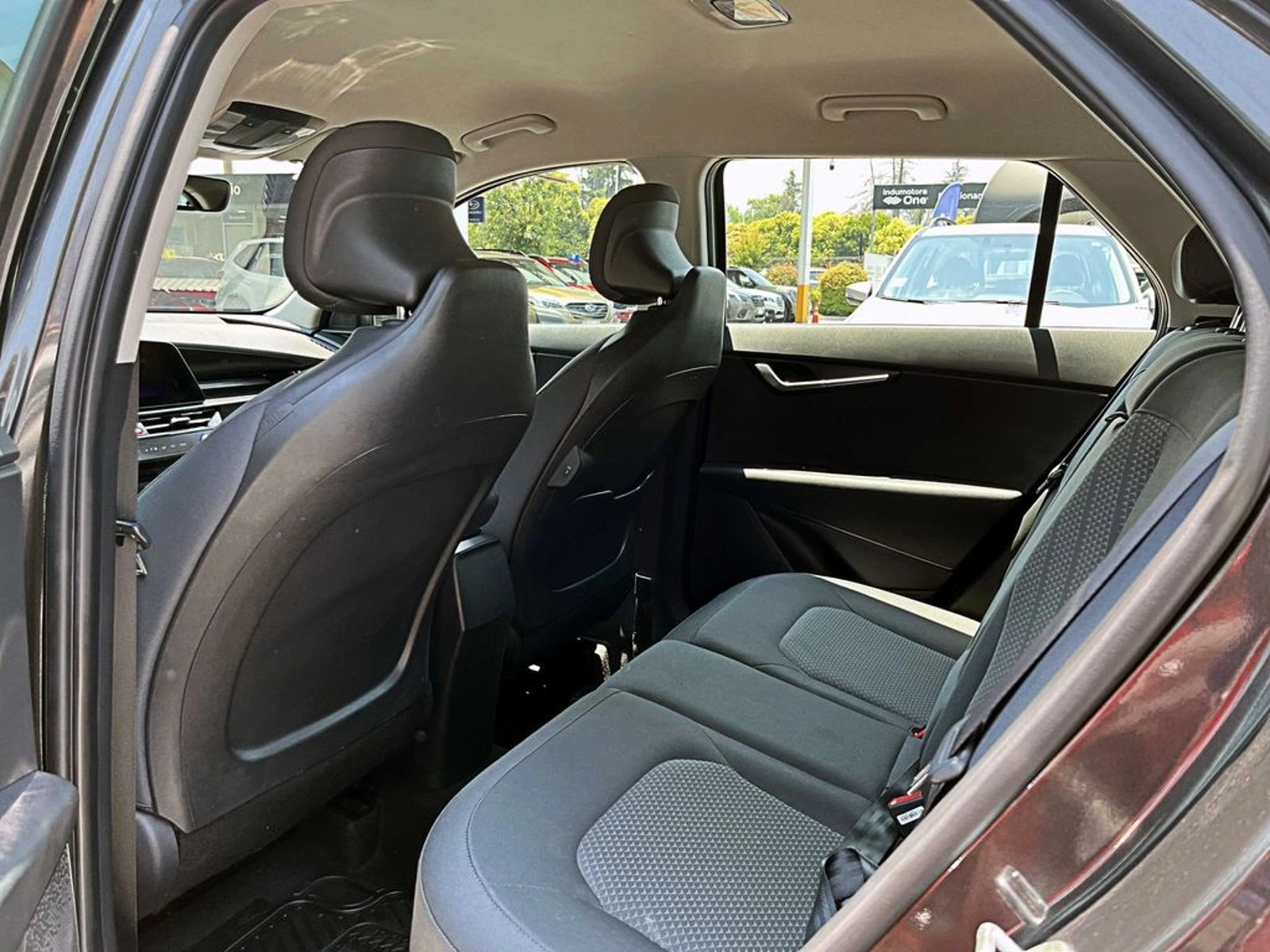 KIA NIRO HEV DCT  1.6 AT 2024 - Imagen 11 de 17