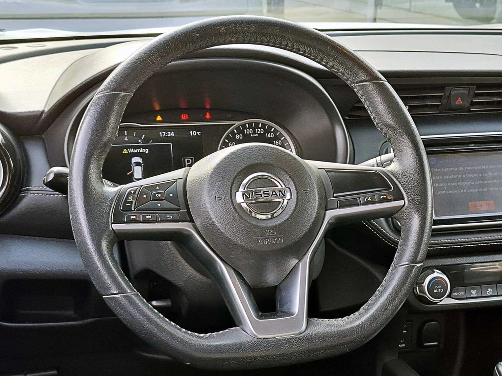 Nissan KICKS 1.6  AT 2018 - Imagen 12 de 17