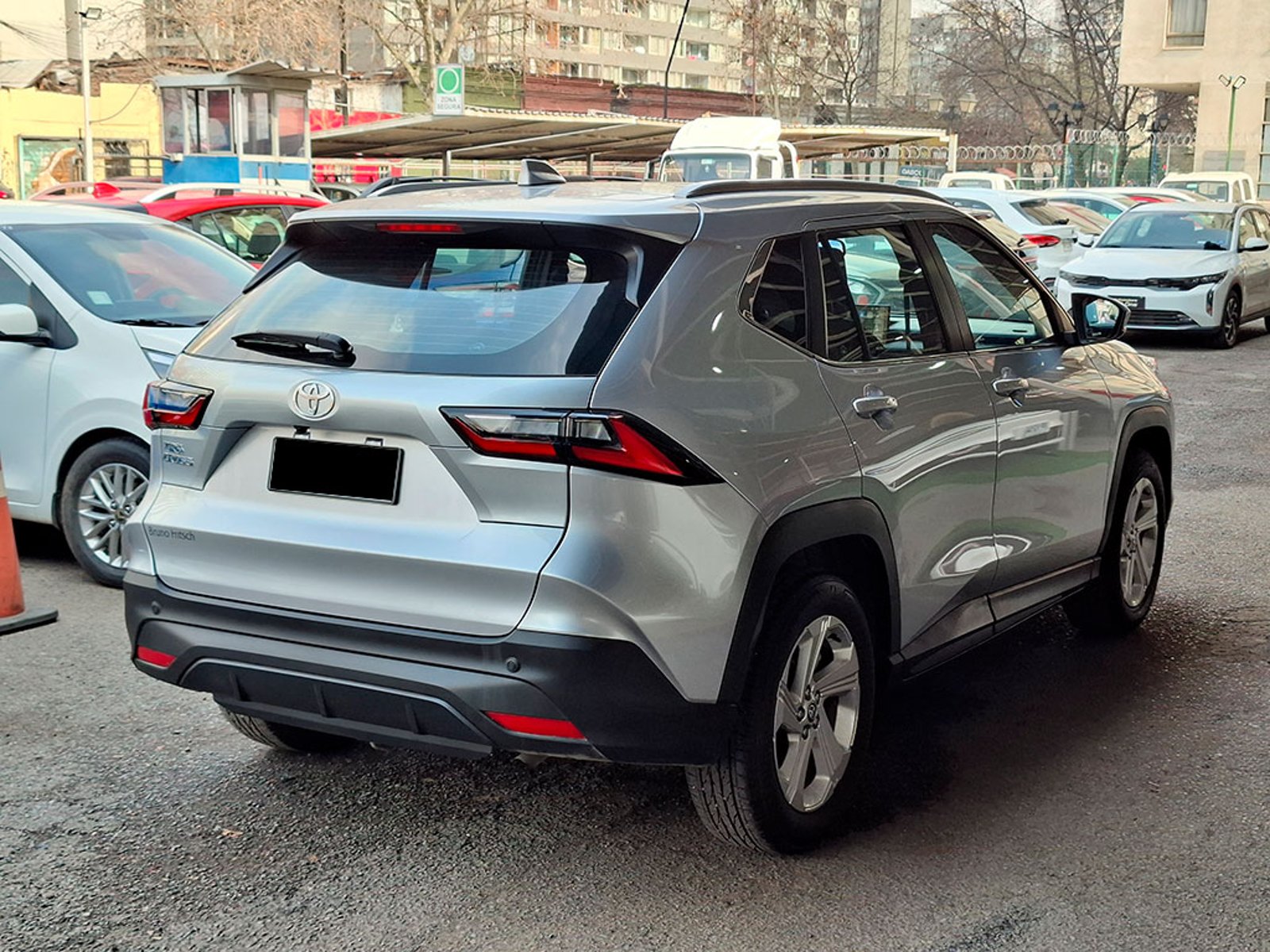 Toyota YARIS CROSS 1.5 MT AC 2025 - Imagen 6 de 20