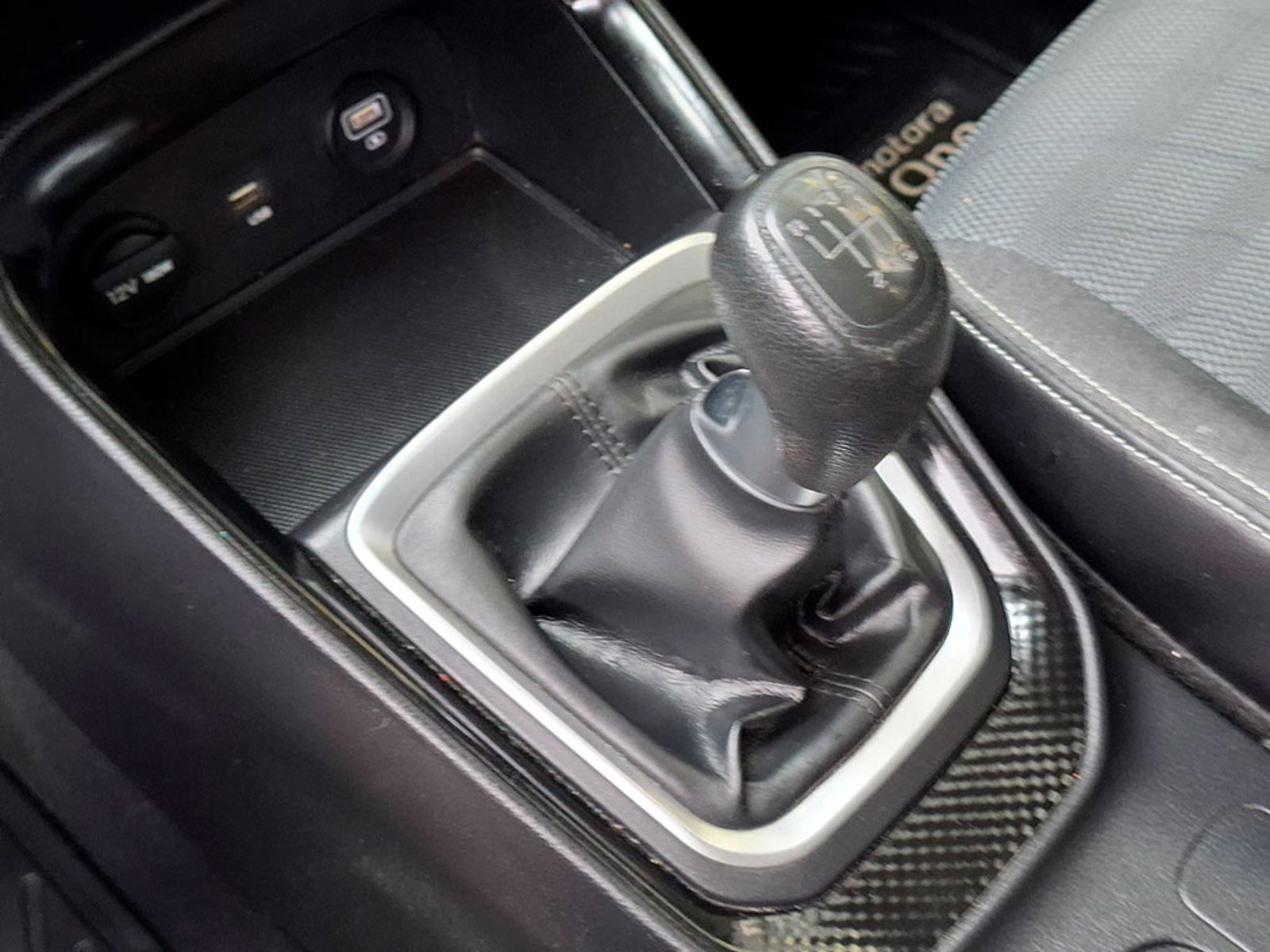 Kia SONET EX 1.5L 6MT FULL 2022 - Imagen 17 de 20