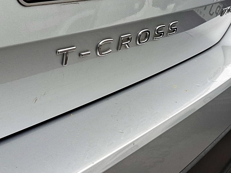 Volkswagen T-CROSS 1.0 TSI TRENDLINE 4X2 MT5 5P 2022 - Imagen 6 de 17