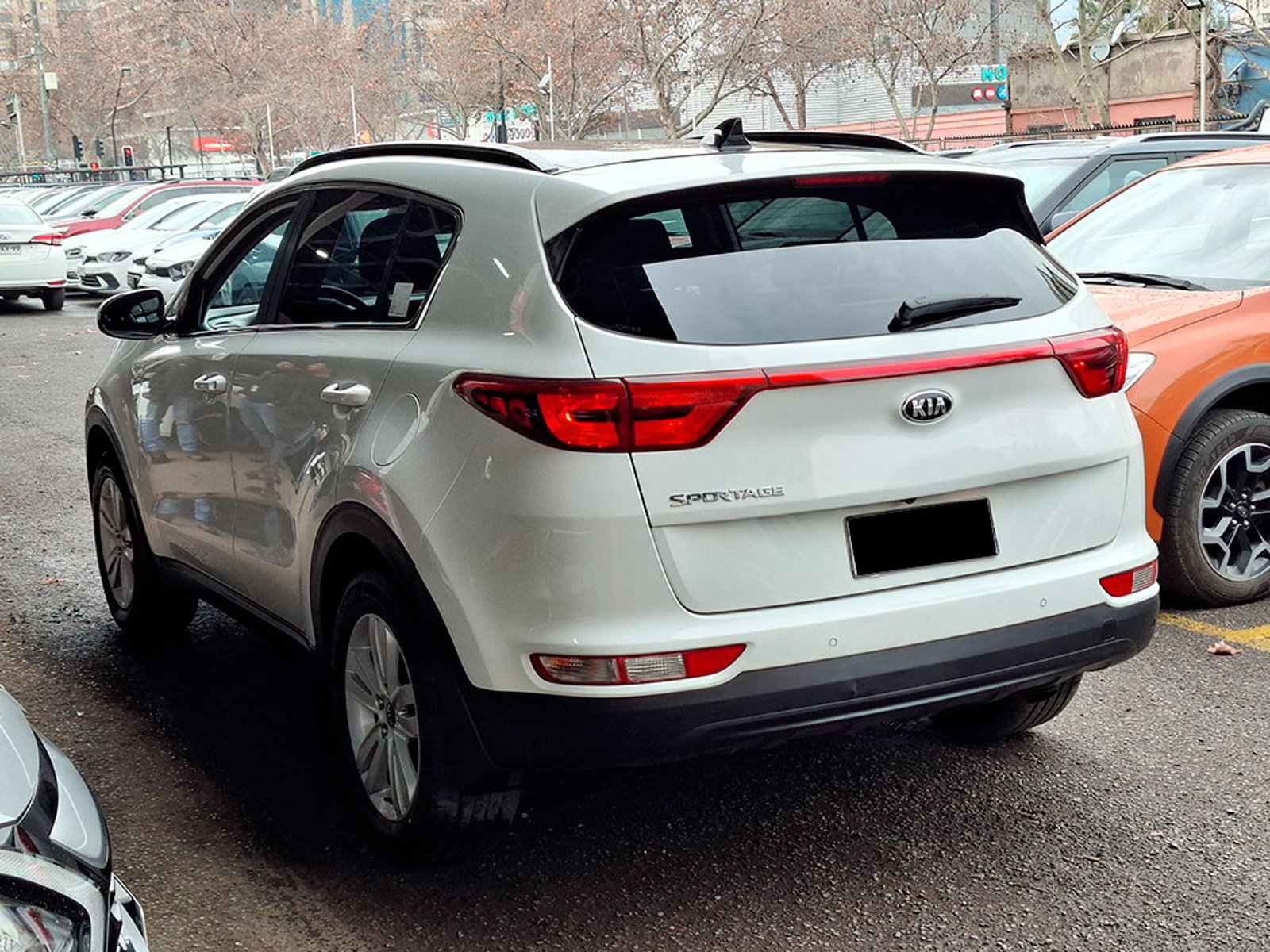 Kia SPORTAGE LX 2.0L GSL 6MT 2WD 6AB SPECIAL PACK 2018 - Imagen 4 de 20