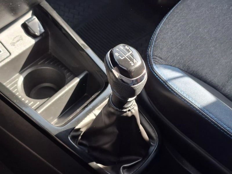 Renault KWID 1.0 ZEN 4X2 HB MT 5P 2023 - Imagen 15 de 15