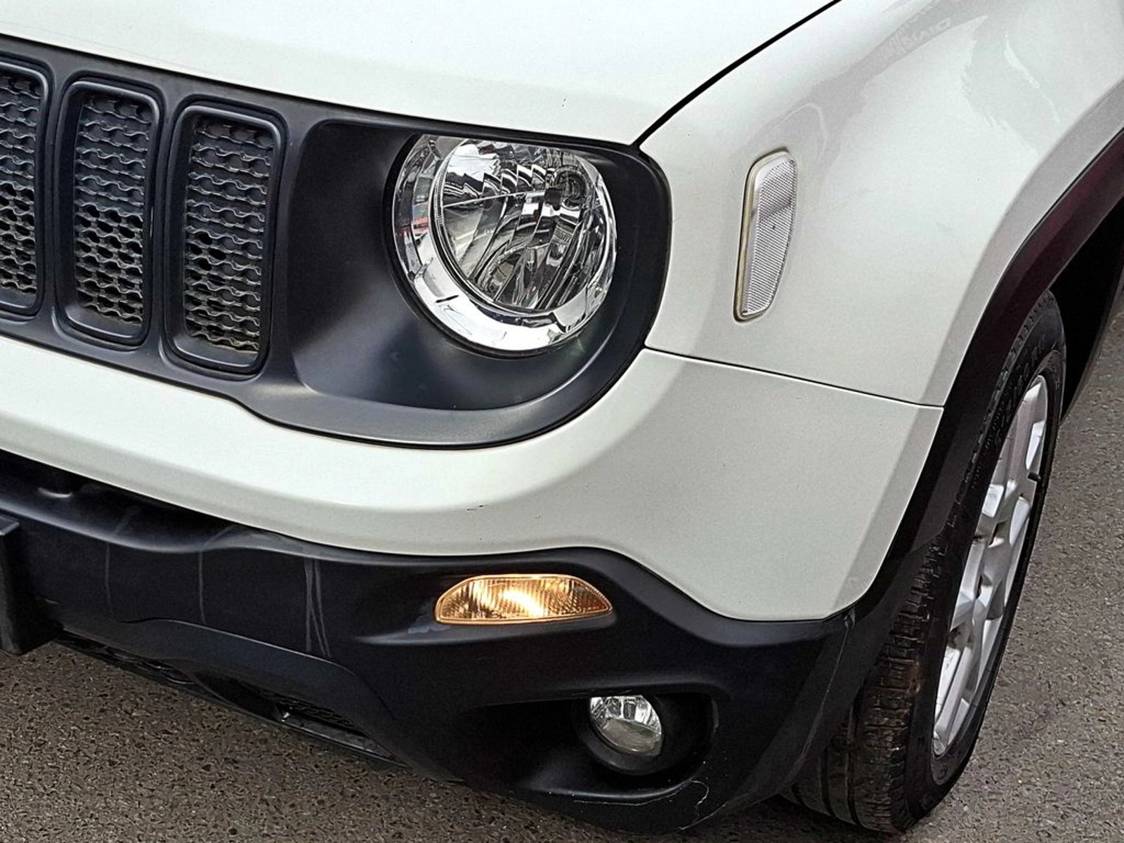 Jeep RENEGADE 1.8 SPORT LX AT 2022 - Foto 3 de 19