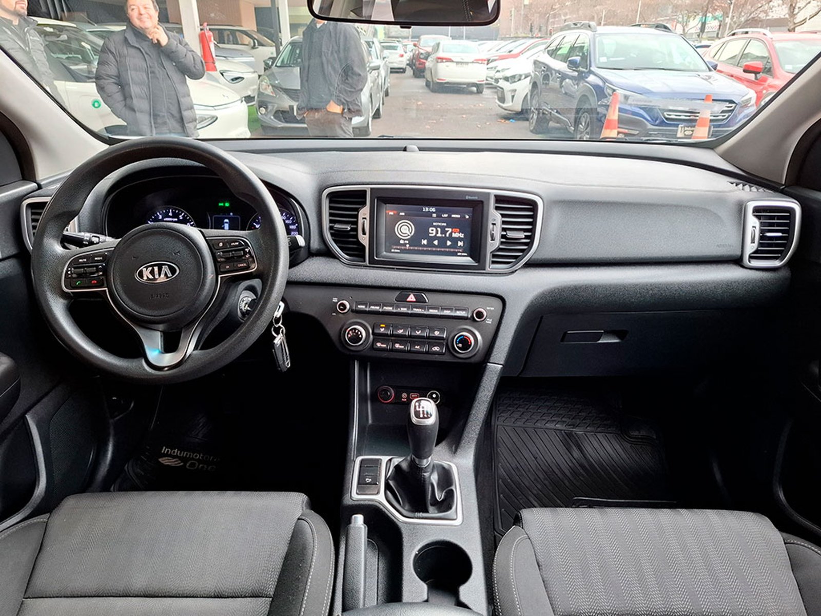 Kia SPORTAGE LX 2.0L GSL 6MT 2WD 6AB SPECIAL PACK 2018 - Imagen 9 de 20