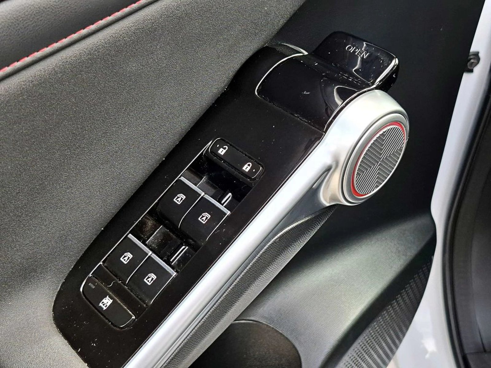 GAC Motor EMKOO GE 1.5 AT 2024 - Imagen 9 de 18