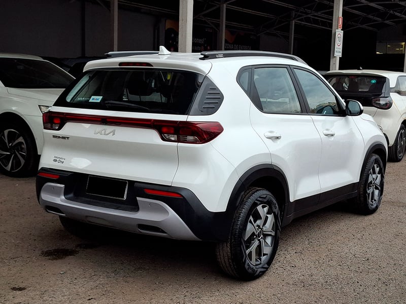 Kia SONET EX 1.5L 6MT ACC PLUS 2022 - Imagen 6 de 20
