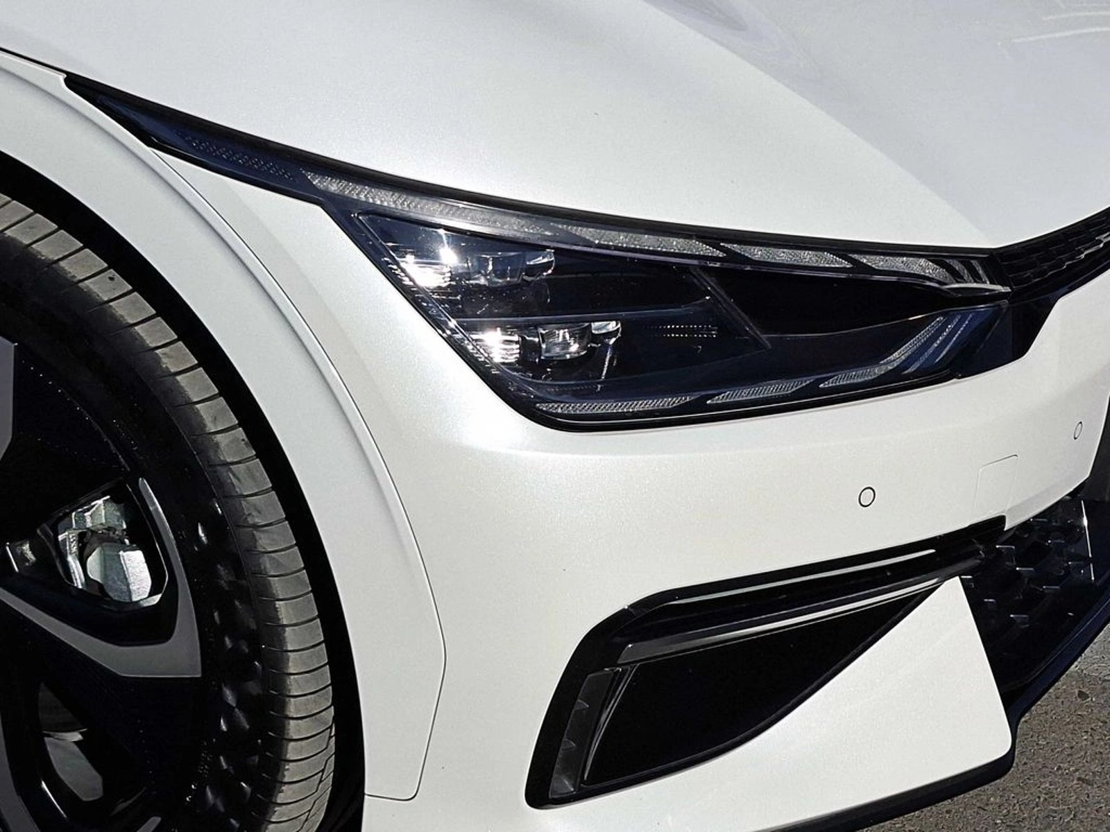 Kia EV6 GT LINE 4X4 AT 2024 - Foto 3 de 17