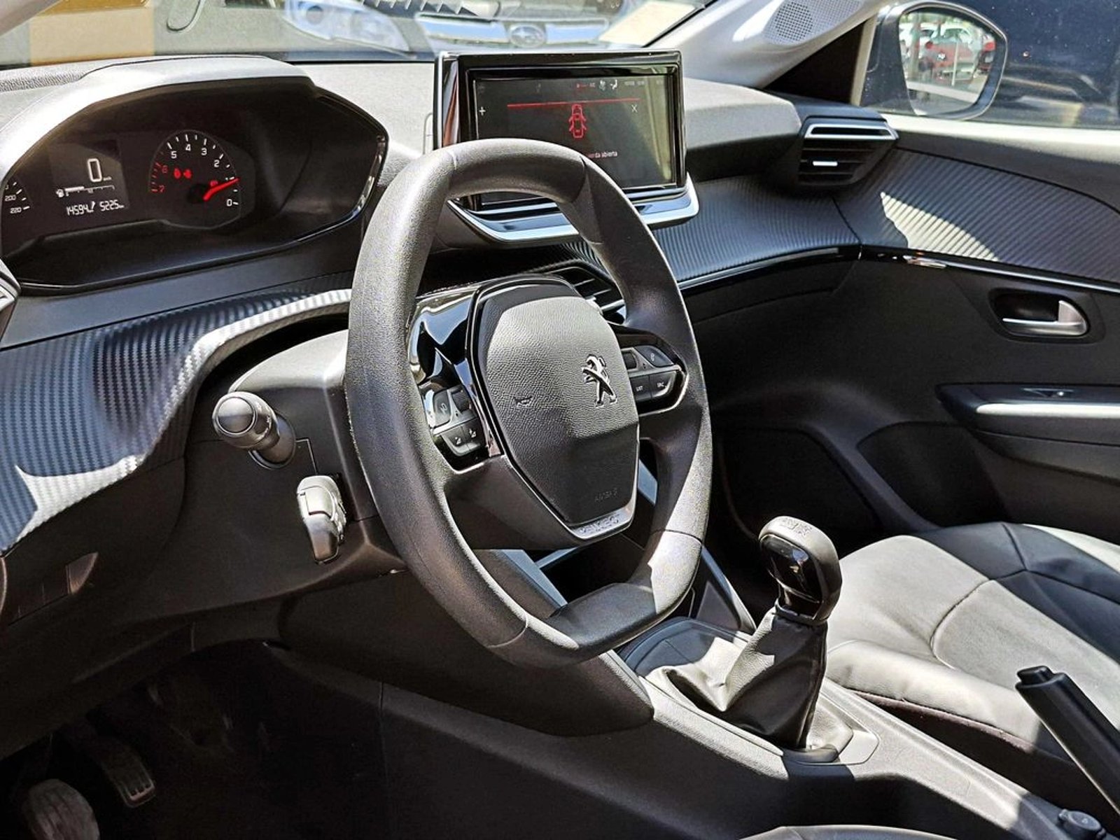 PEUGEOT 208 MT 1.2 2023 - Imagen 8 de 17
