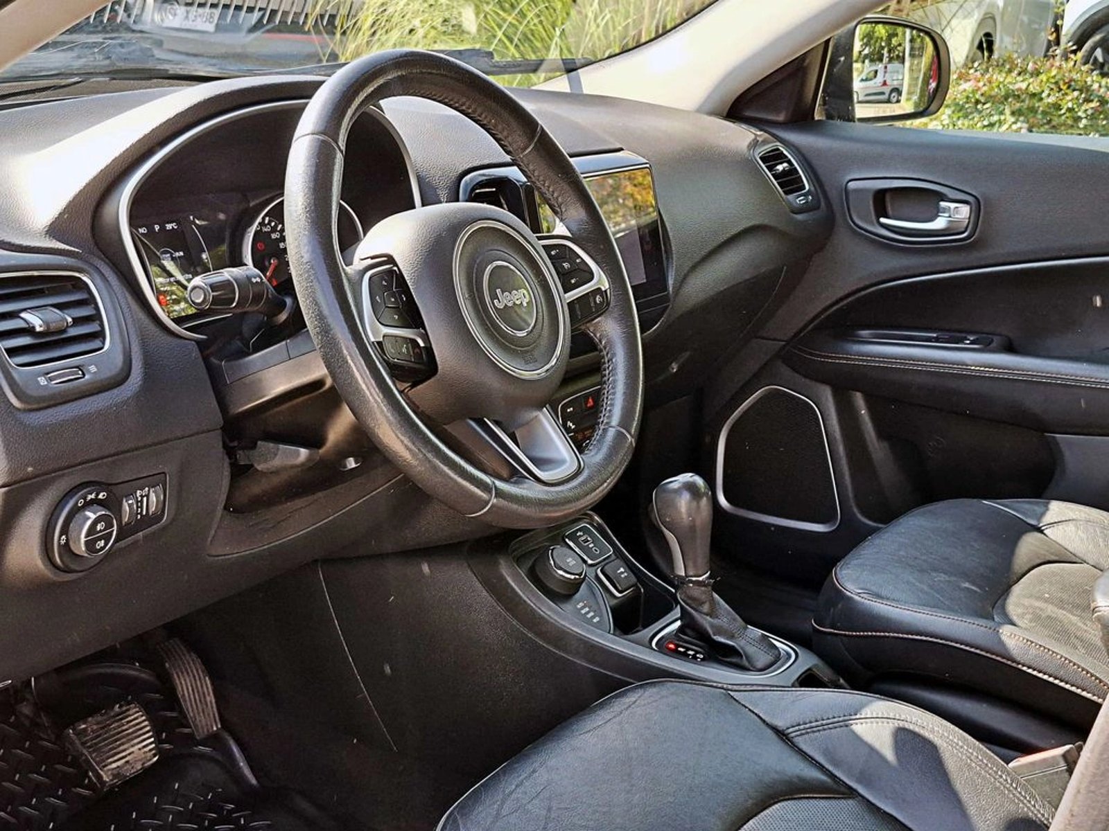 JEEP COMPASS 2.4 LONGITUDE 4X4 5P 2019 - Imagen 9 de 20