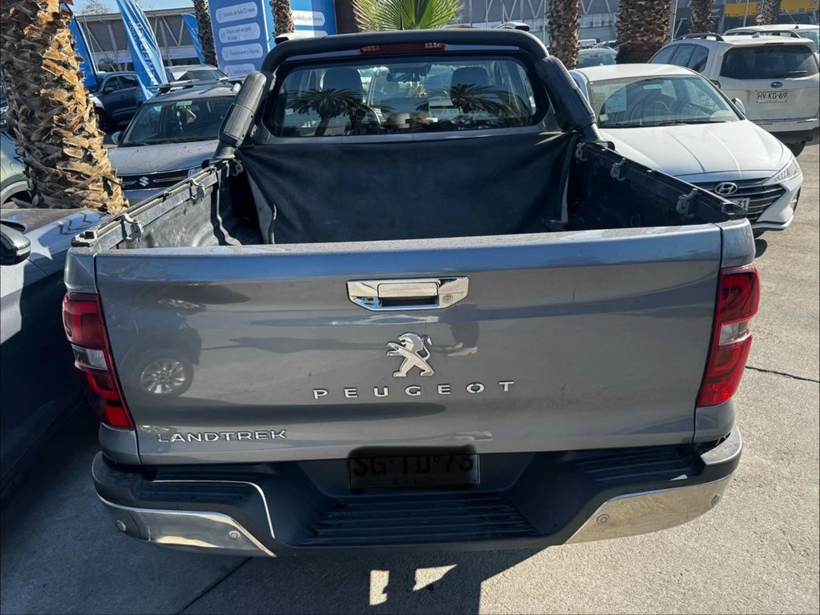 Peugeot LANDTREK 1.9 4X4 DIESEL MT 2023 - Imagen 6 de 12