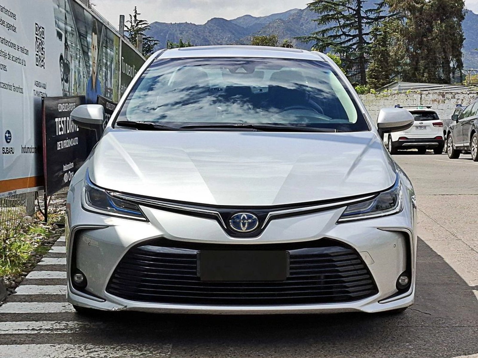 Toyota COROLLA HYBRID 1.8  CVT AT 4P 2022 - Foto 2 de 18