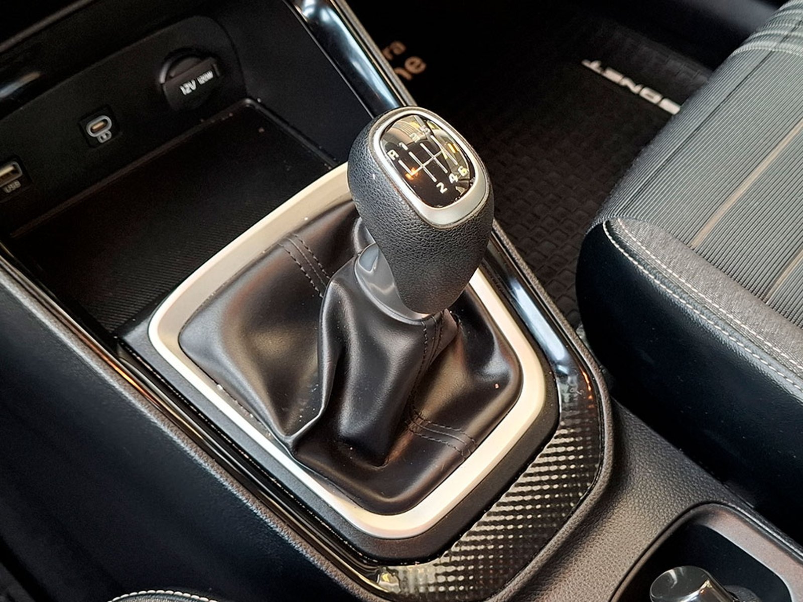 KIA SONET EX 1.5L 6MT 2025 - Imagen 17 de 20