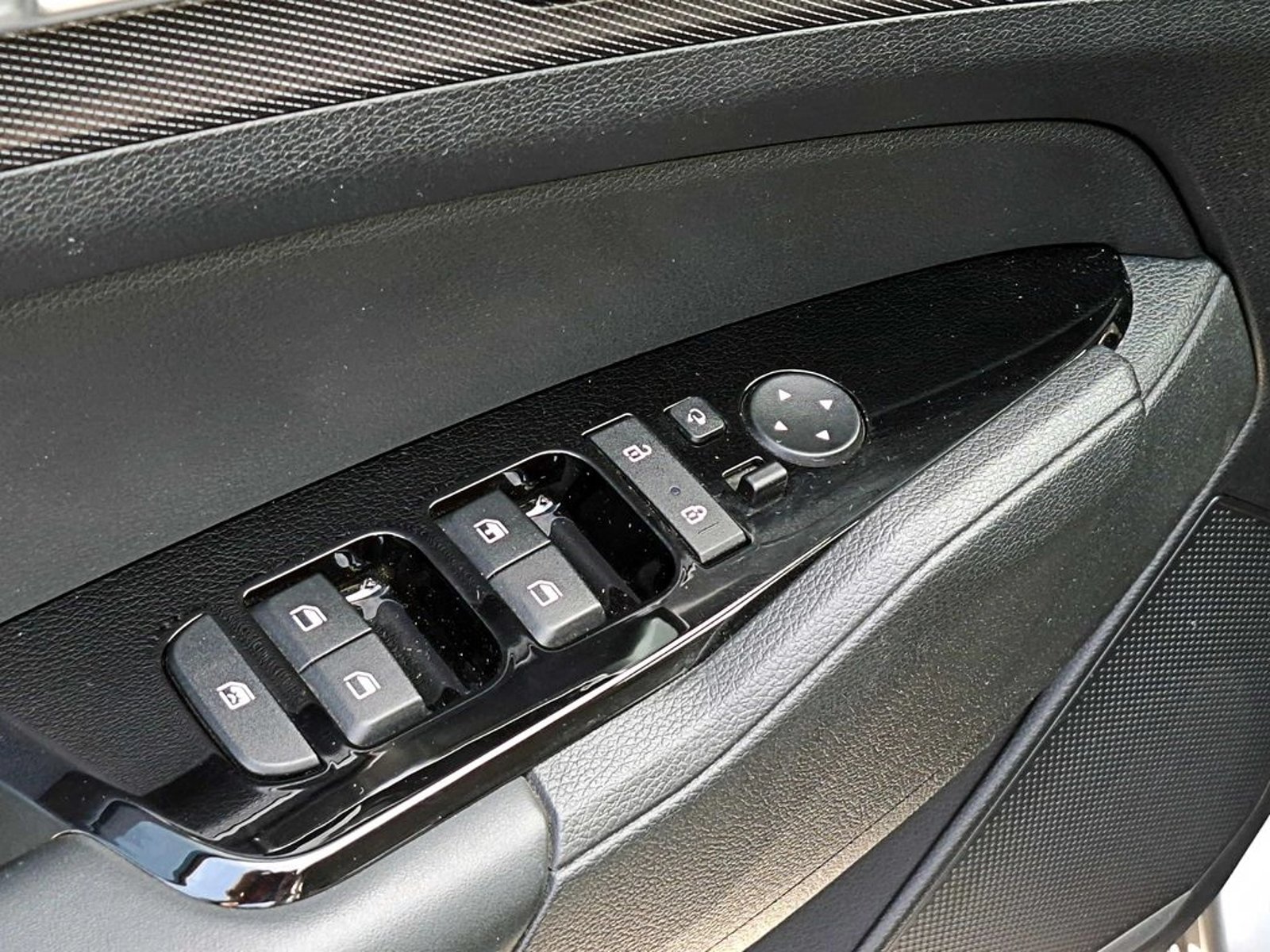 Kia SPORTAGE EX 2.0L 2023 - Imagen 8 de 16