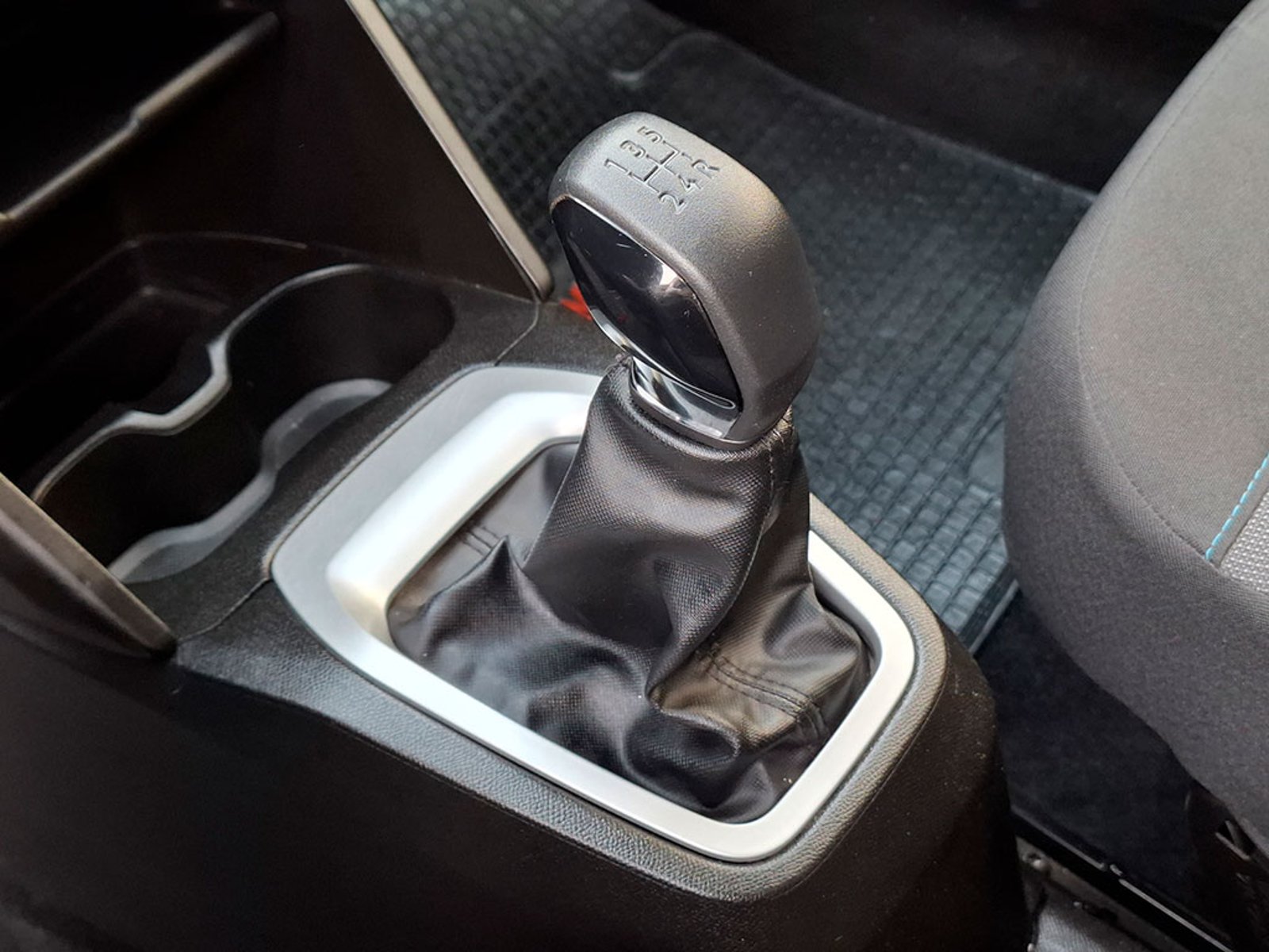 CITROEN C3 4X2 1.2 MT 2023 - Imagen 15 de 20