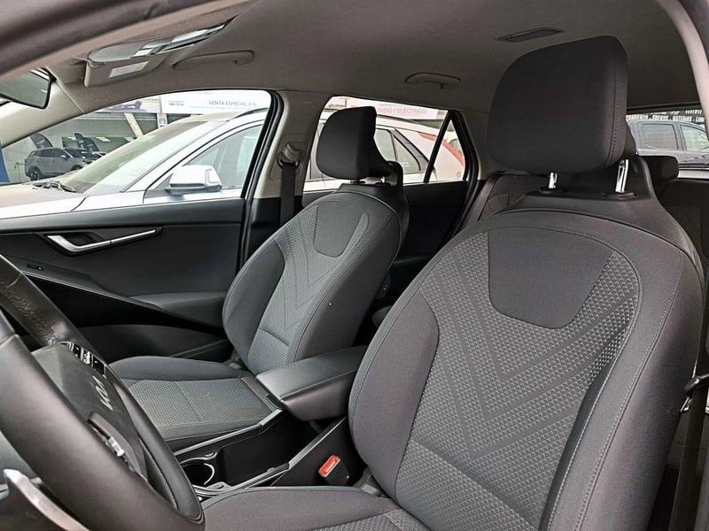 Kia NIRO AT 2024 - Imagen 10 de 17