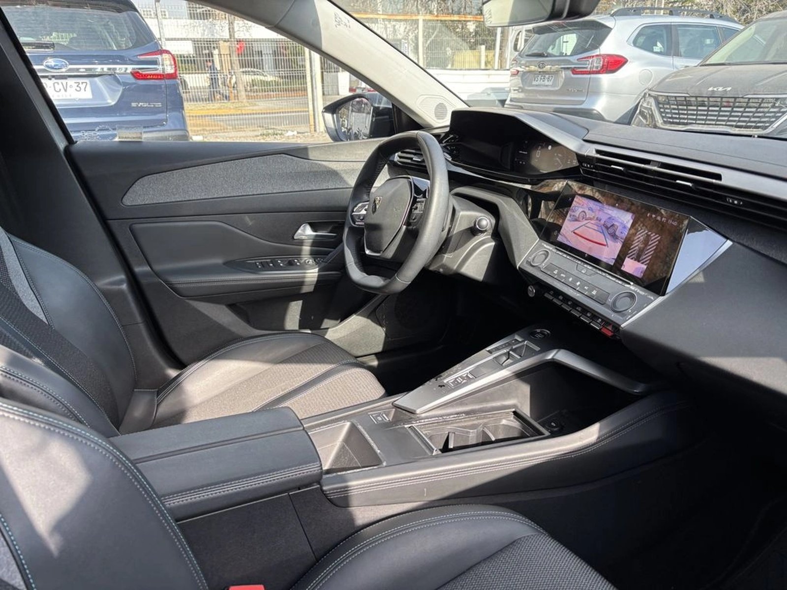 Peugeot 308 1.5 ALLURE PACK BLUEHDI DIESEL 130 4X2 EAT8 5P 2023 - Foto 4 de 15