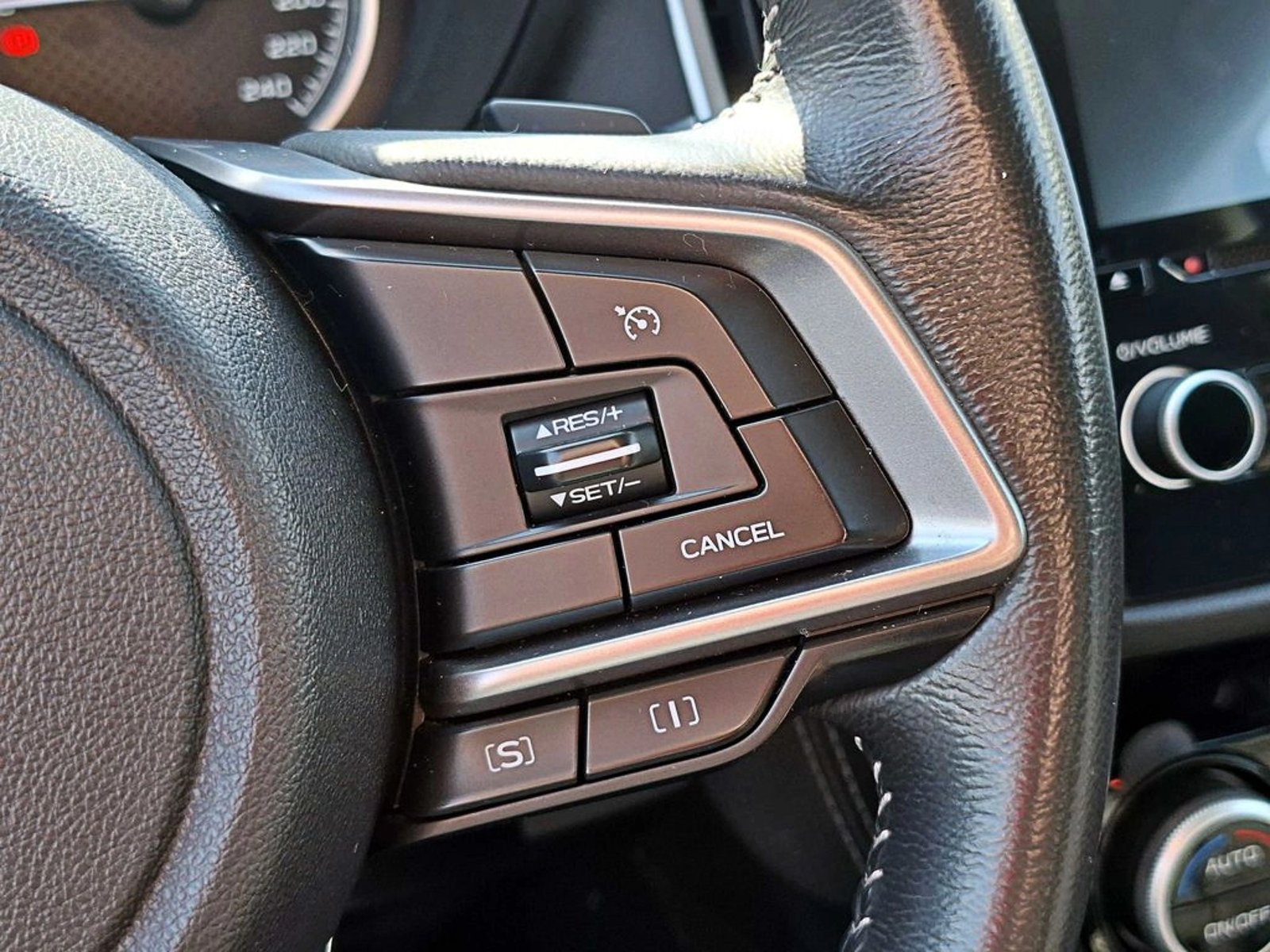 Subaru FORESTER 2.0I X AWD AT 5P 2023 - Imagen 16 de 19