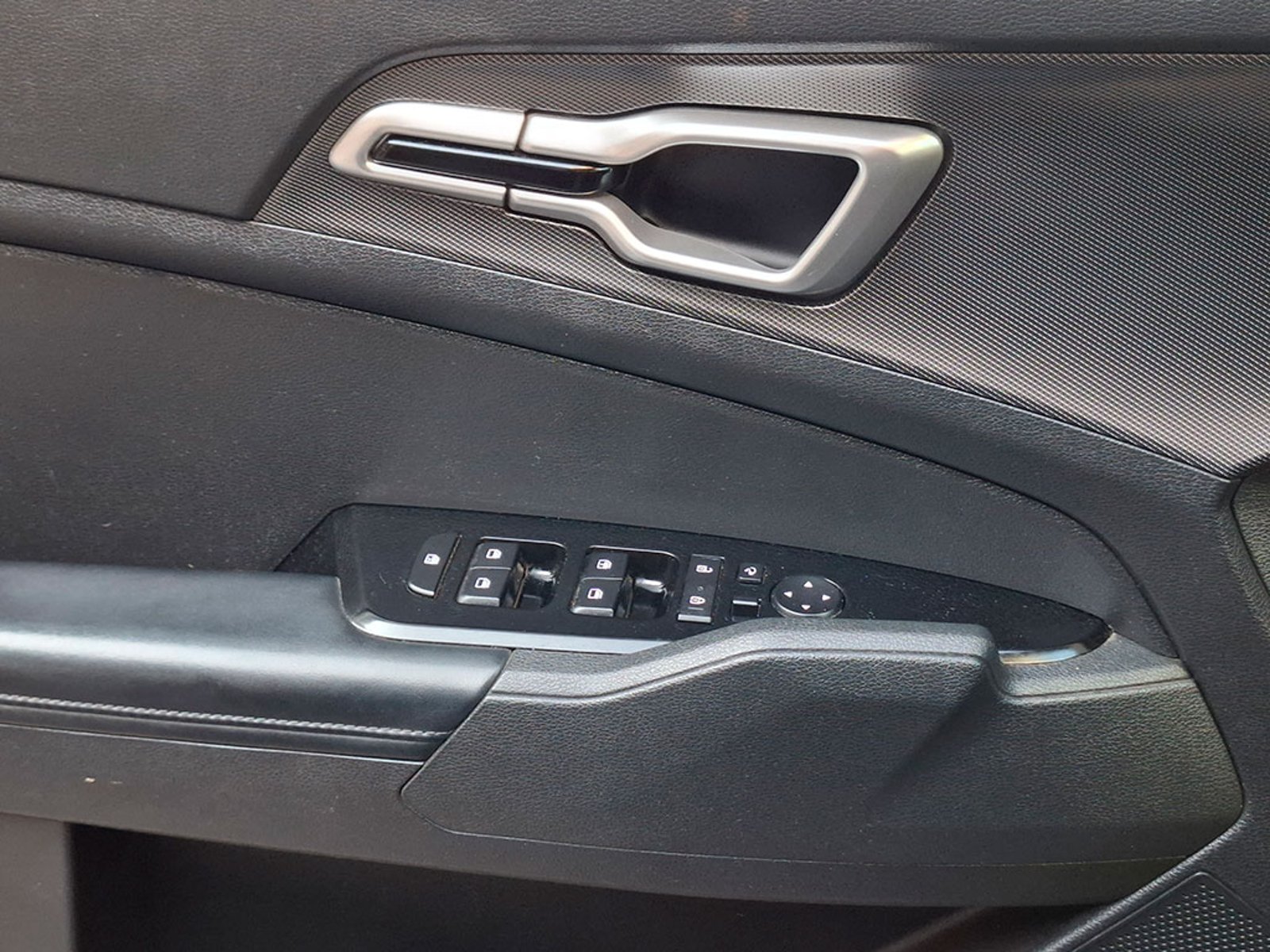 Kia SPORTAGE EX 2.0L 6MT GSL 2024 - Imagen 19 de 20