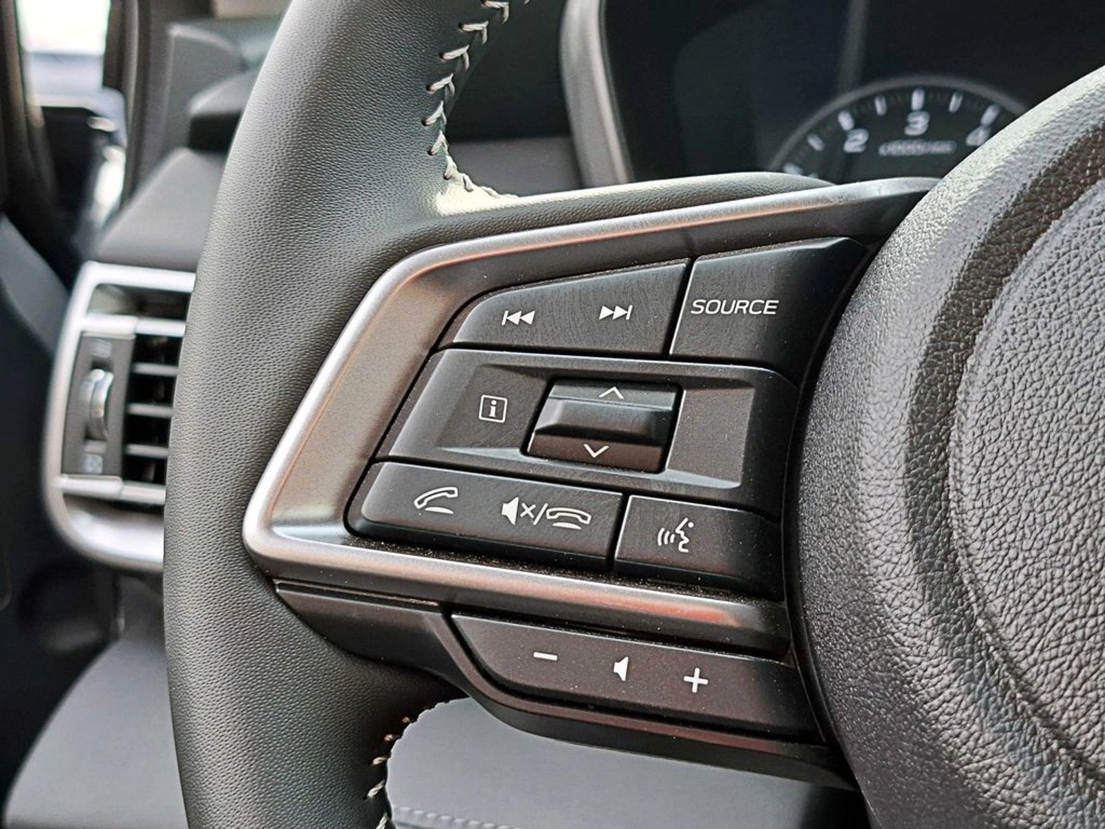 SUBARU OUTBACK 2.5 AWD FIELD EDITION AT 4X4 2026 - Imagen 14 de 18