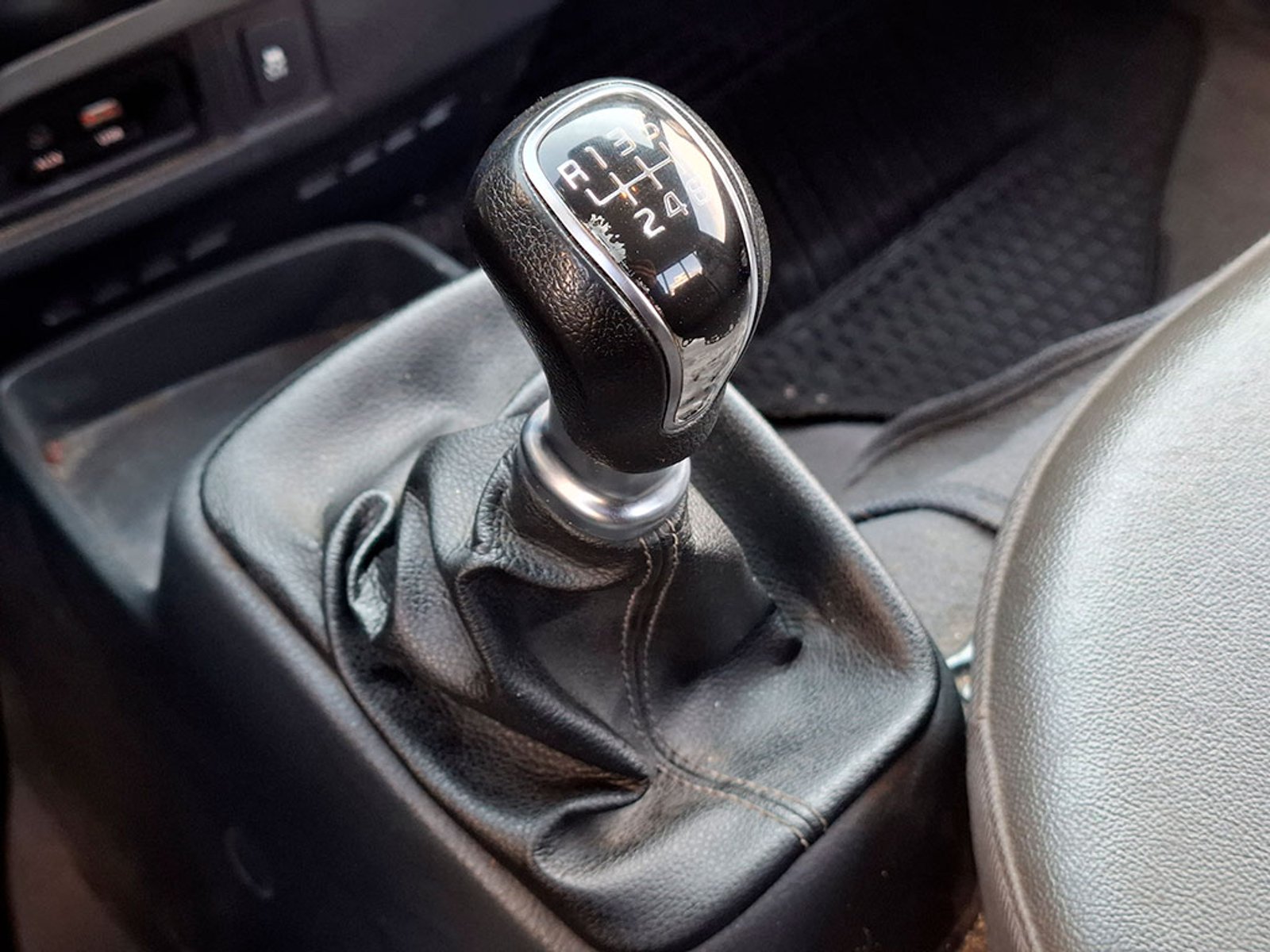 KIA FRONTIER P/UP 2.5L 6MT DELUXE ABS 2021 - Imagen 15 de 18