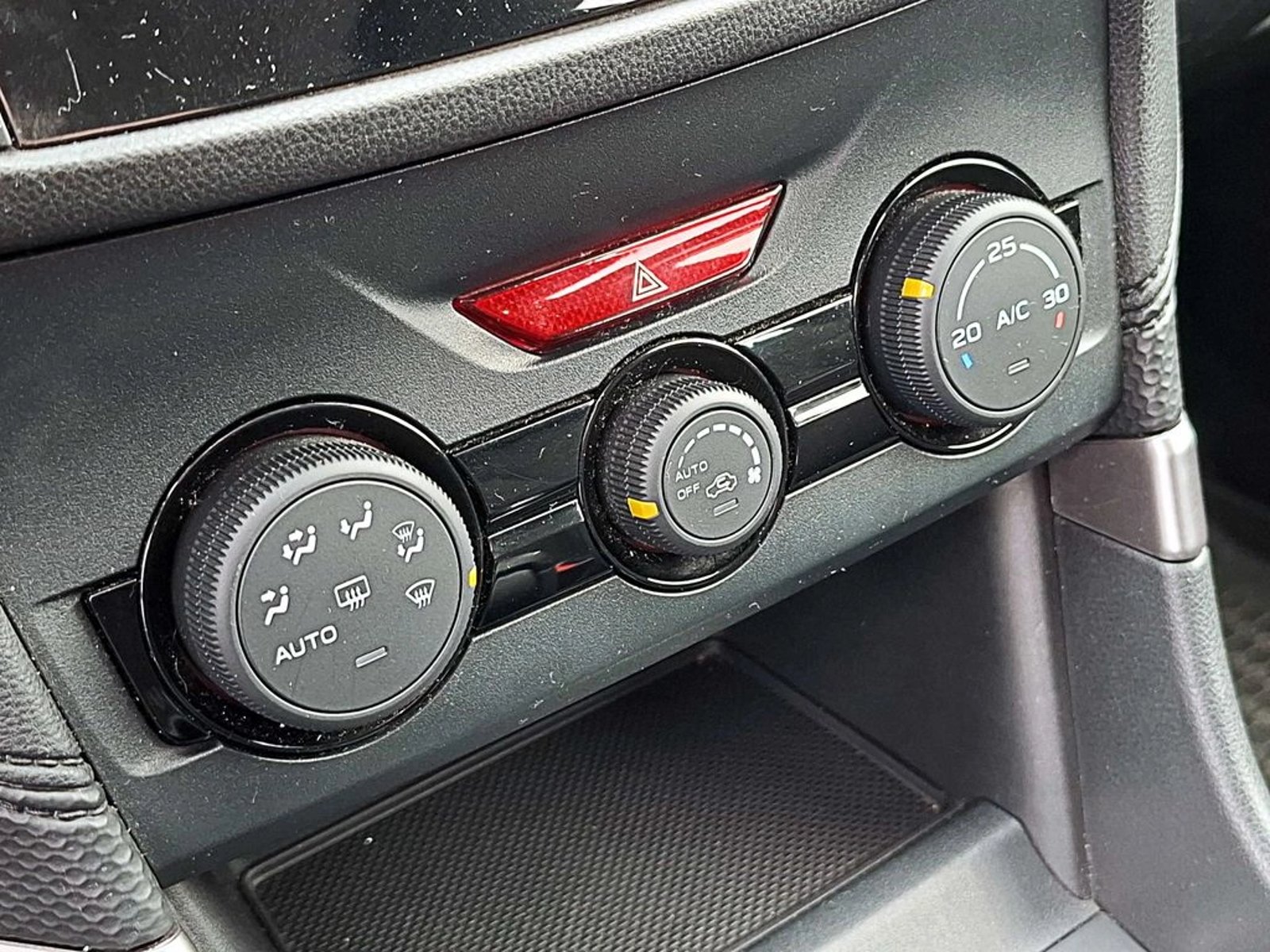 Subaru FORESTER AWD AT 2023 - Imagen 17 de 18