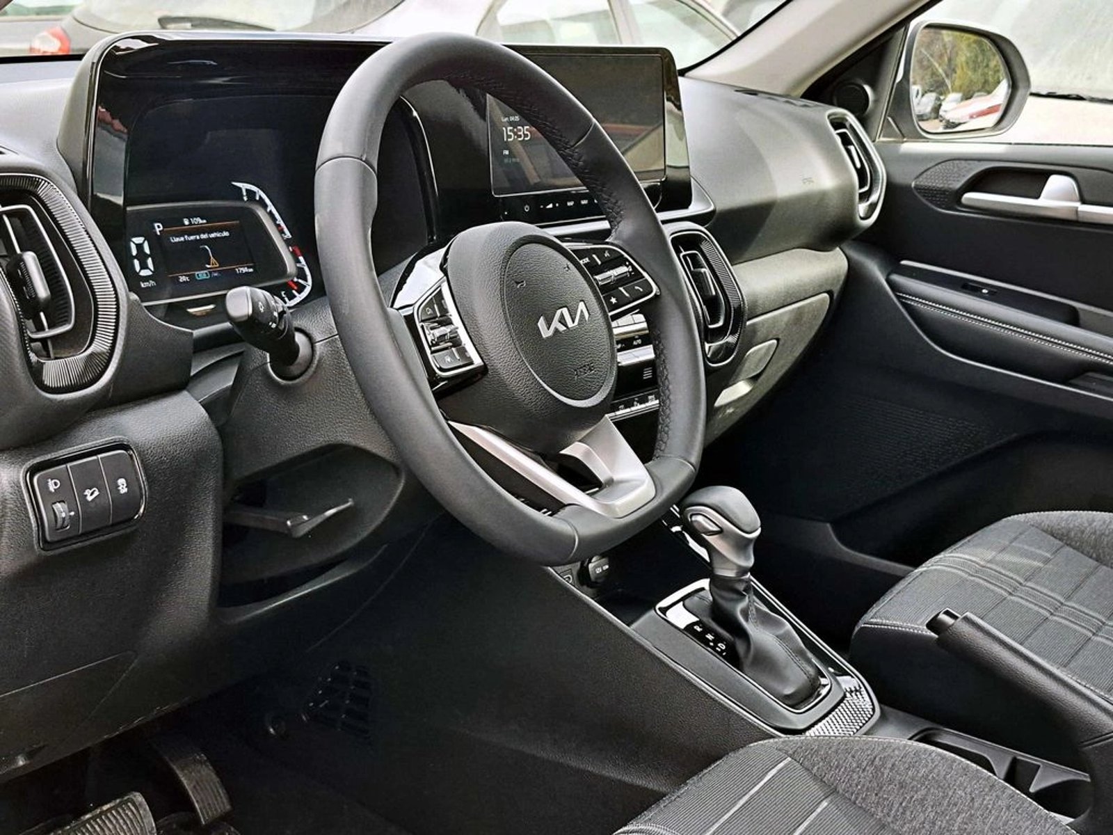 KIA SONET 1.5 AT 5P 2025 - Imagen 8 de 17