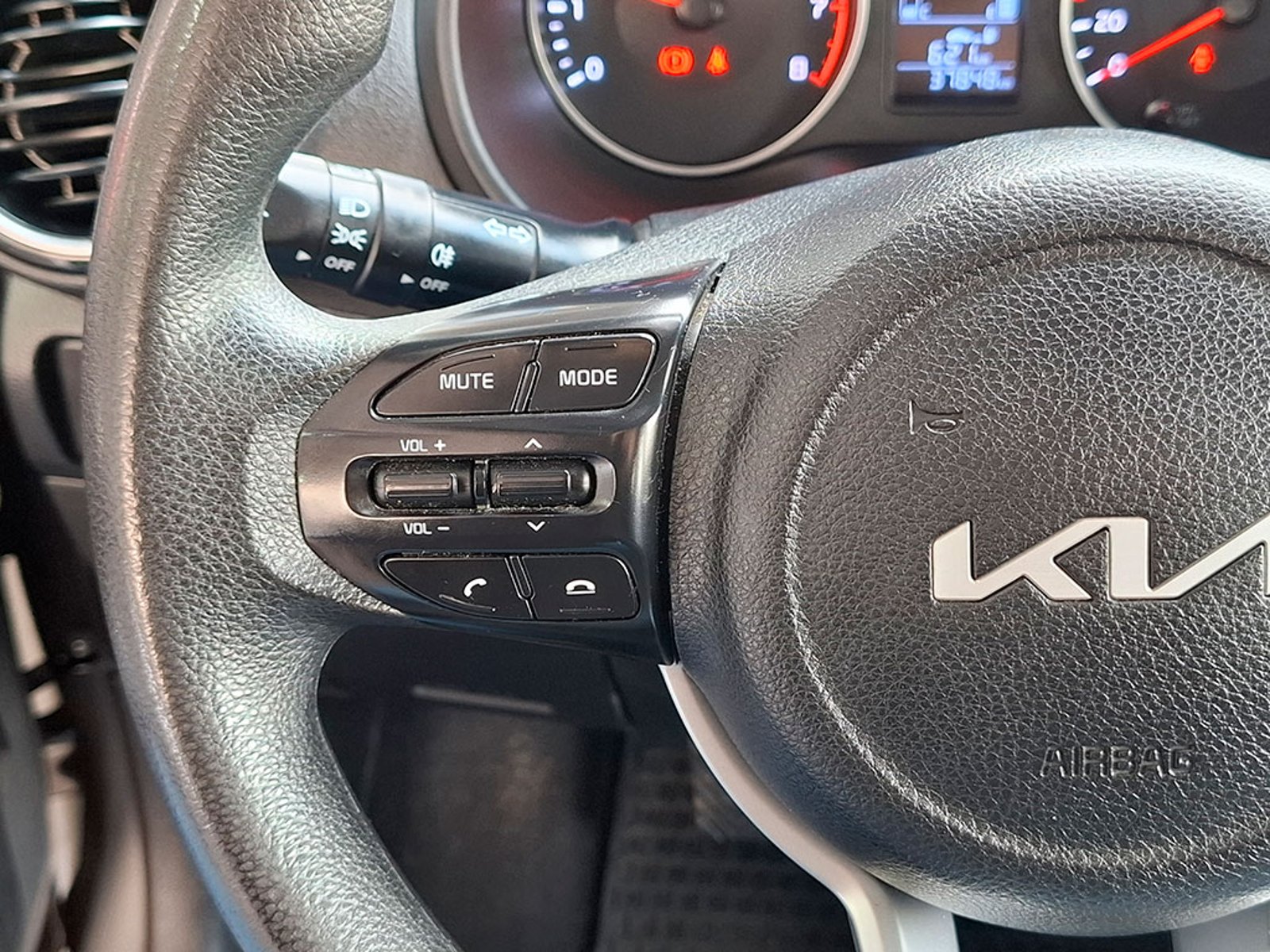Kia SOLUTO LX 1.4L 5MT G LL 2025 - Imagen 11 de 20