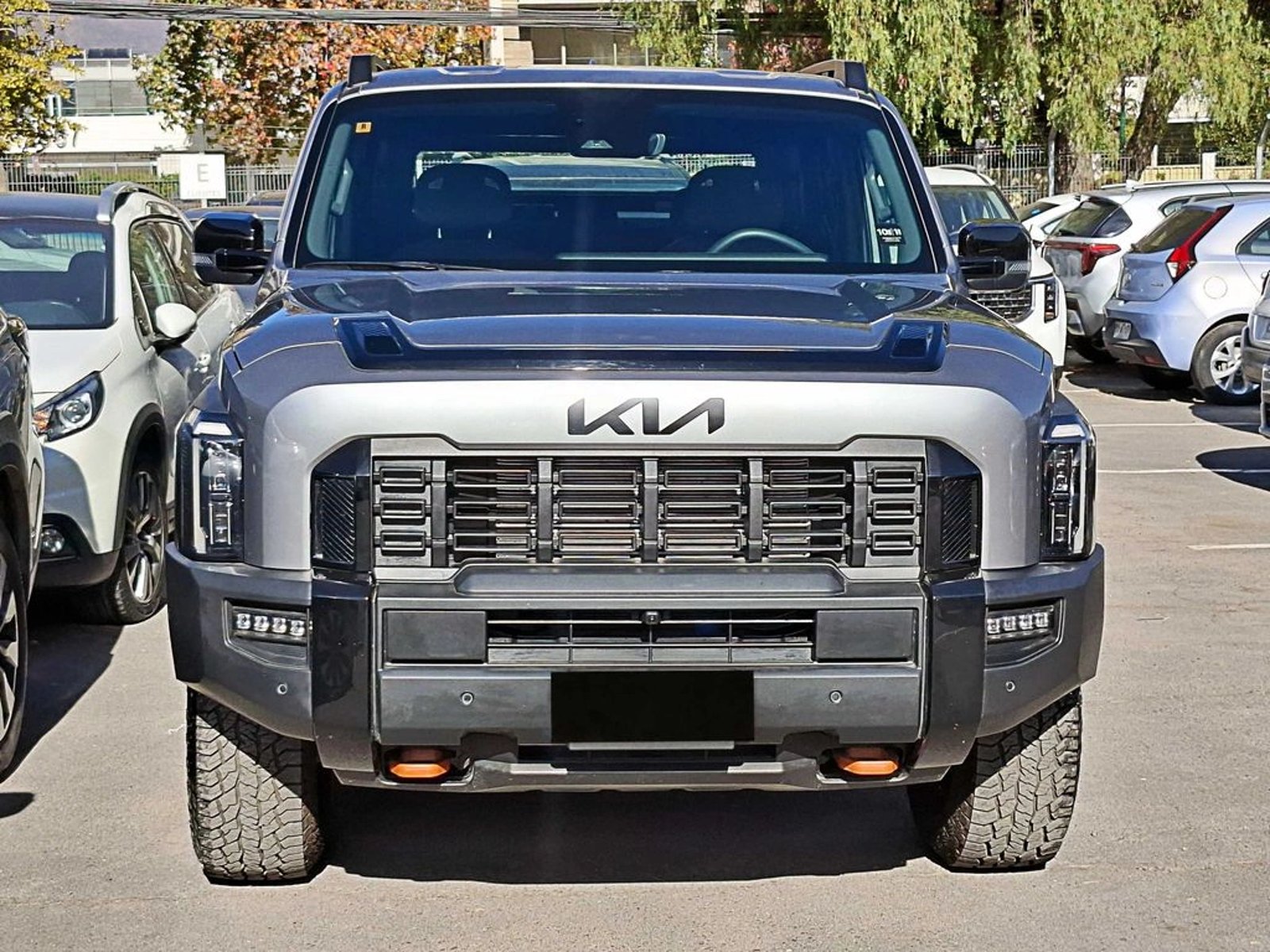Kia TASMAN X-PRO AT 2026 - Foto 2 de 18